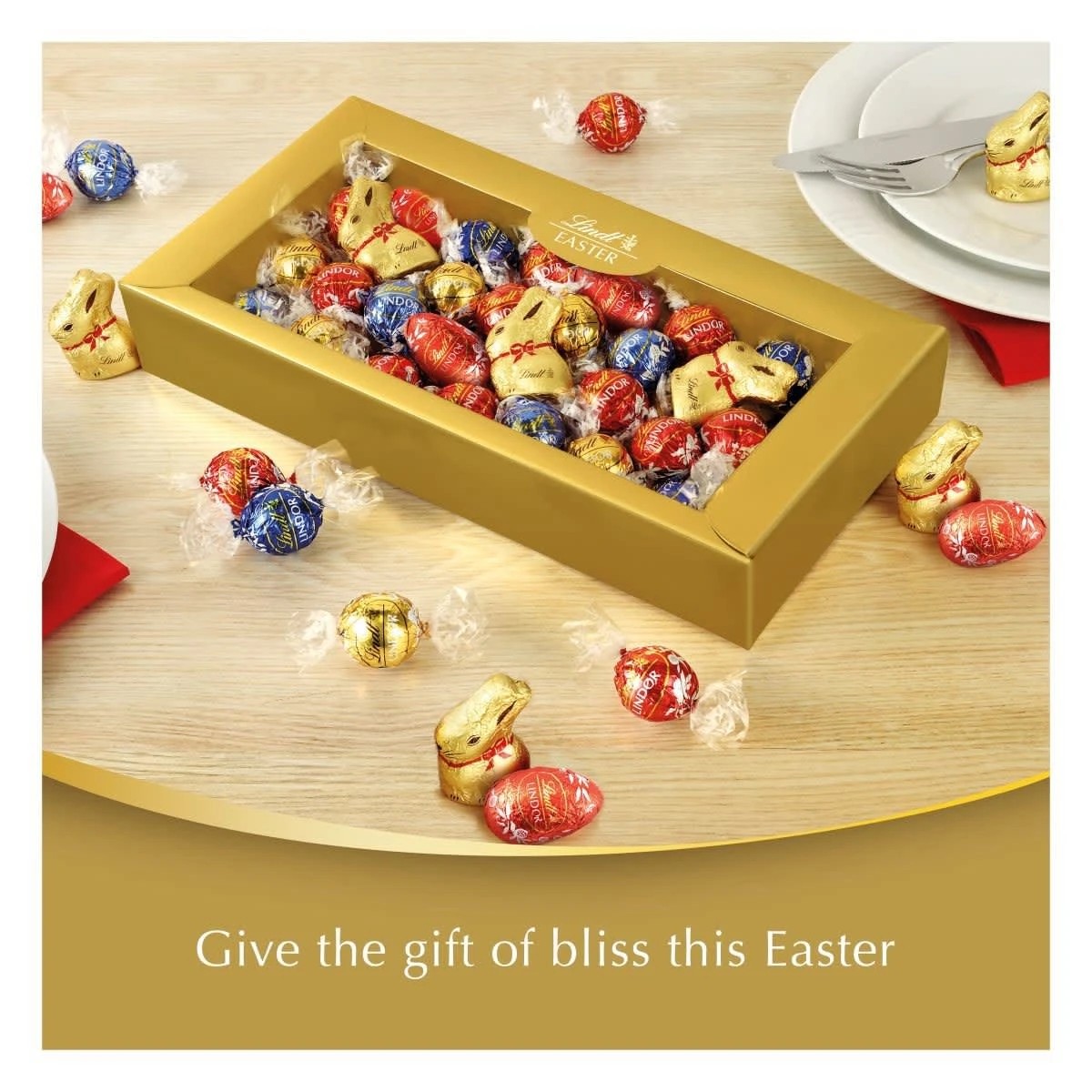 3 Lindt Easter Selection Gift Box 336g, 3 of 3