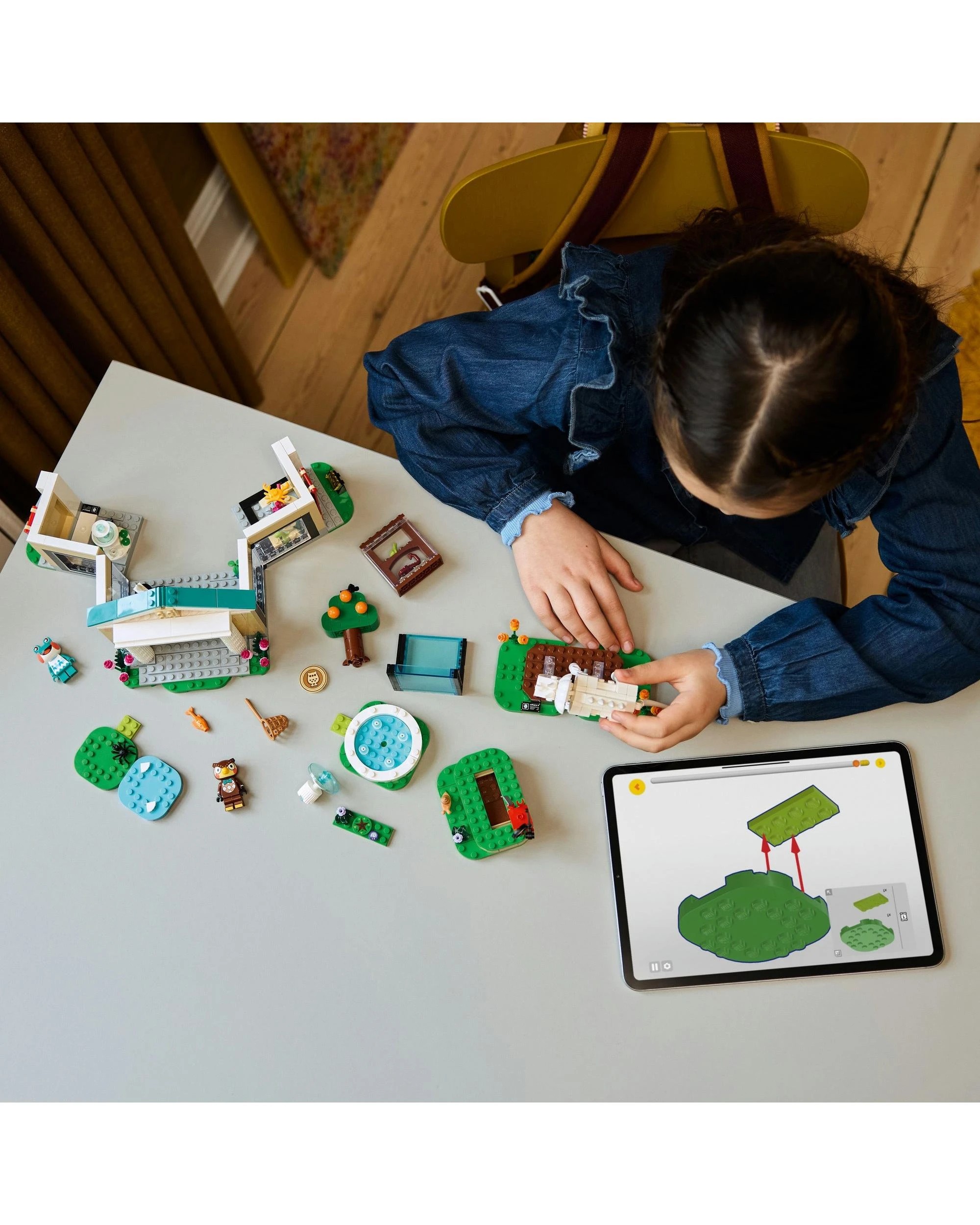 3 The LEGO Group LEGO Animal Crossing Blathers Museum Collection - 77056, 3 of 10