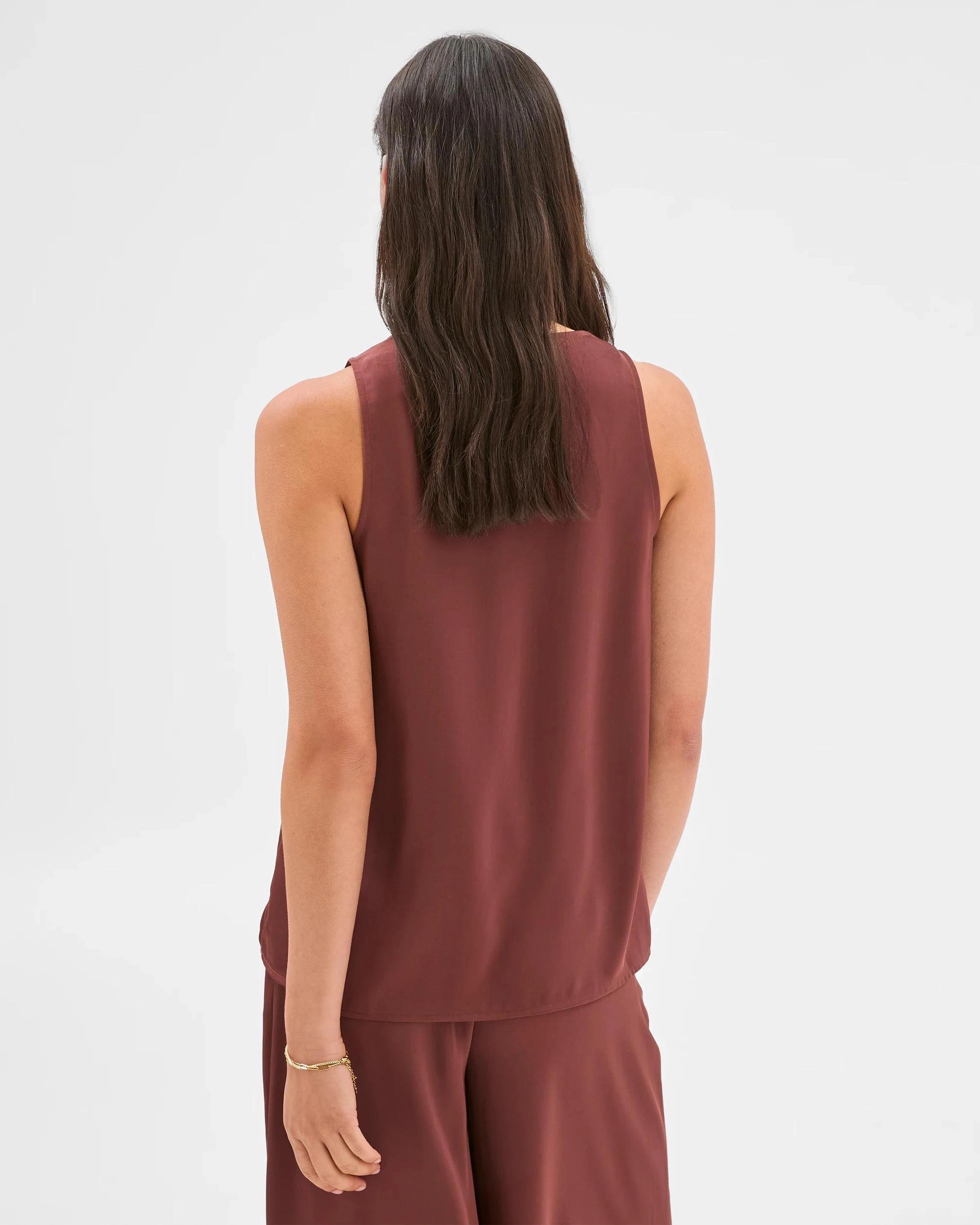 5 Sleeveless Vest Detail Top - Preview RUM RAISIN, 5 of 6