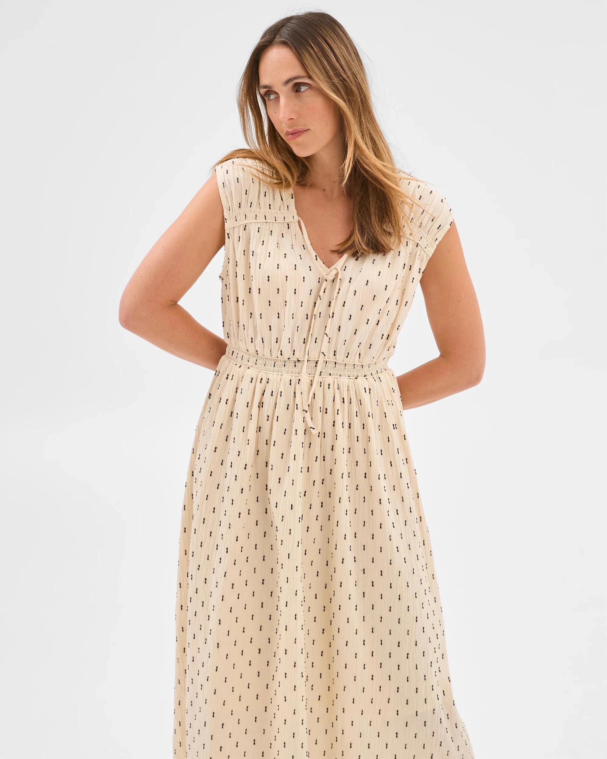 2 Target Woman Dobby Maxi Dress NEUTRAL, 2 of 5