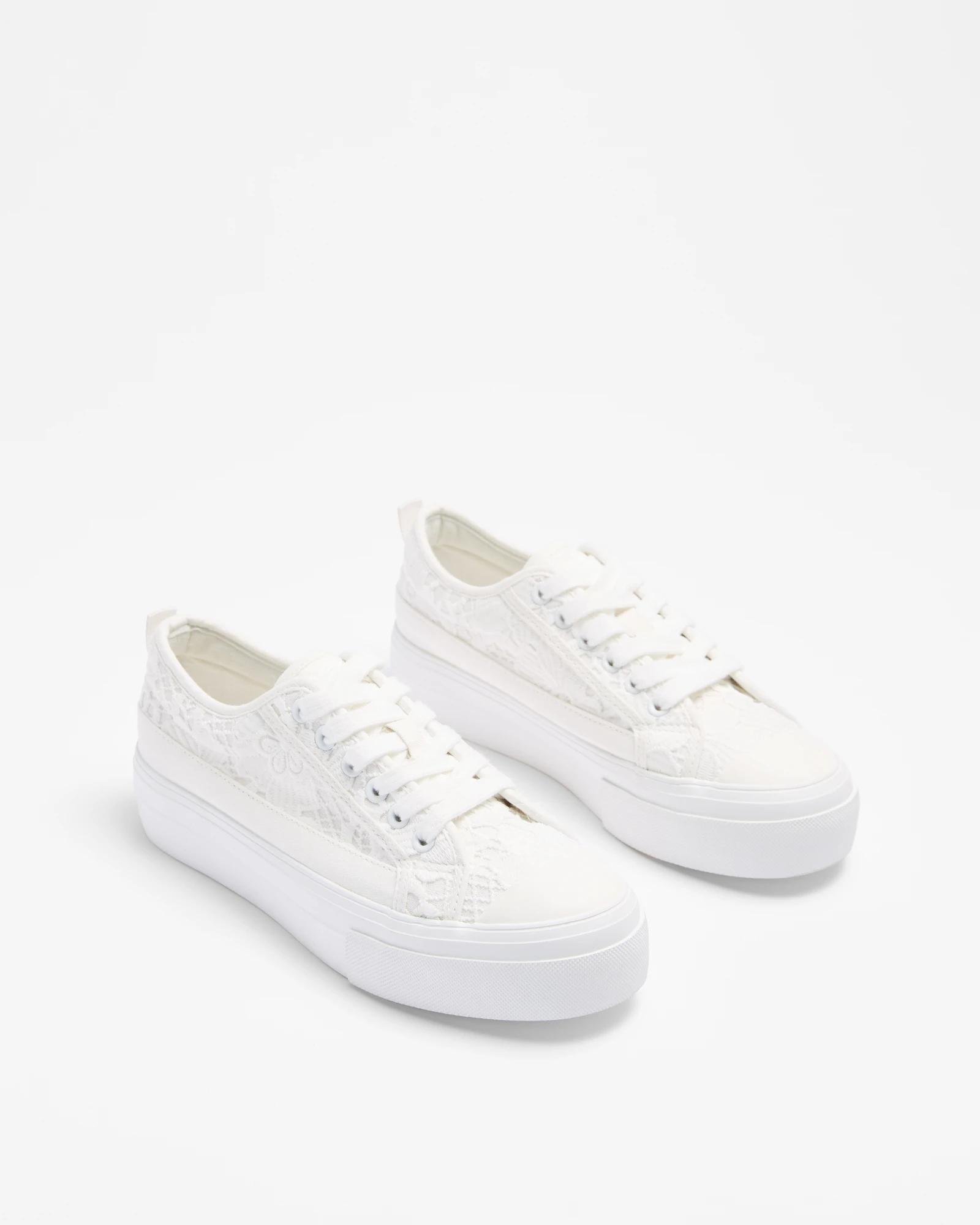 3 Target Womens Flatform Lace Sneaker WHITE, 3 of 3