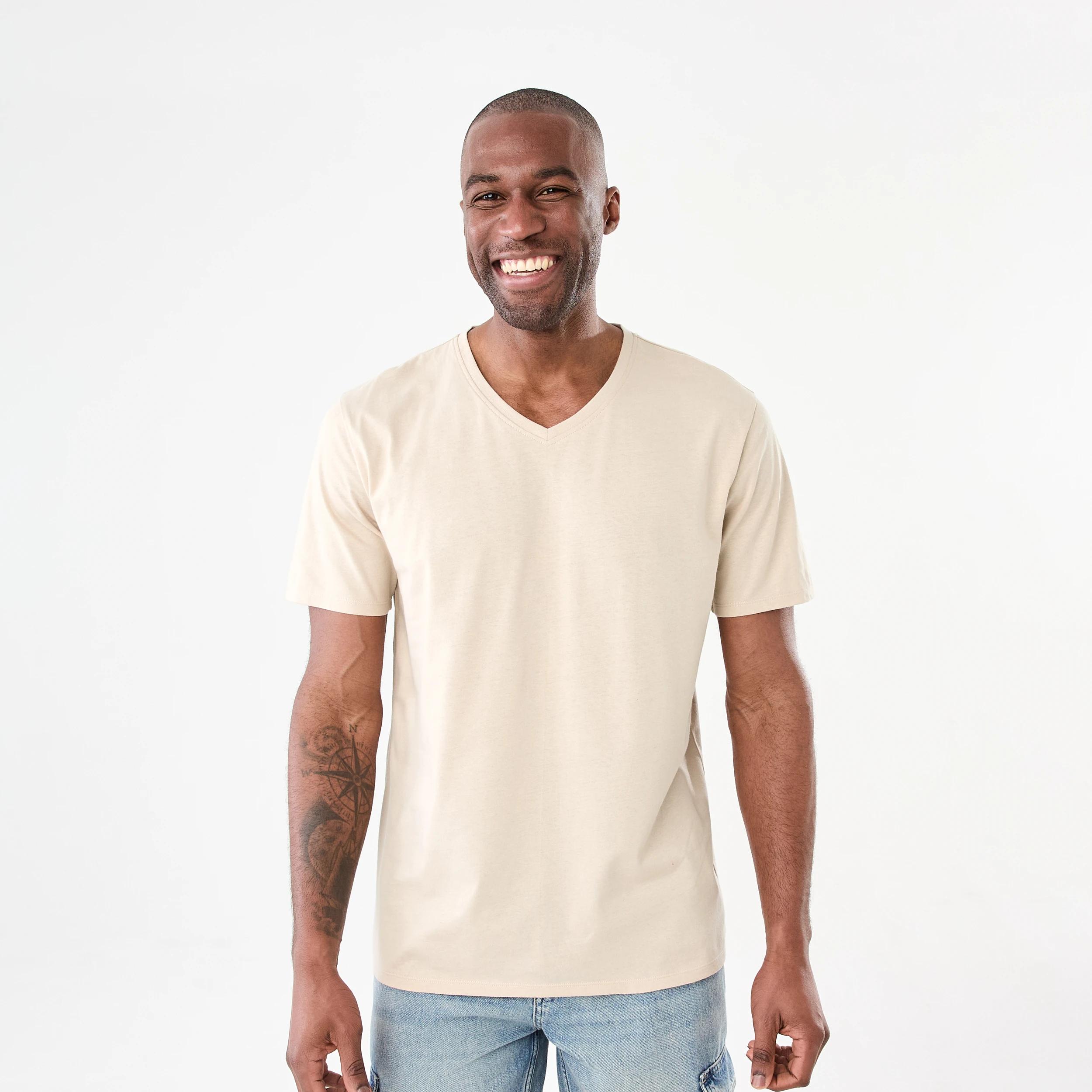 1 Plain V-Neck T-shirt Bge Ntrl, 1 of 5