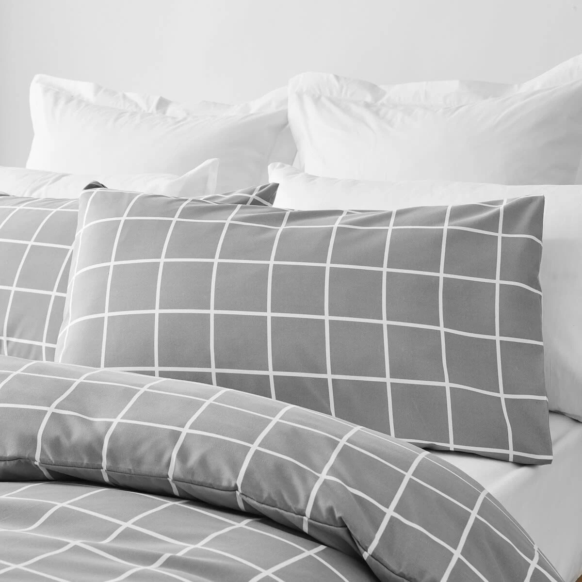 2 Hunter Quilt Cover Set - Queen Bed, 2 of 6