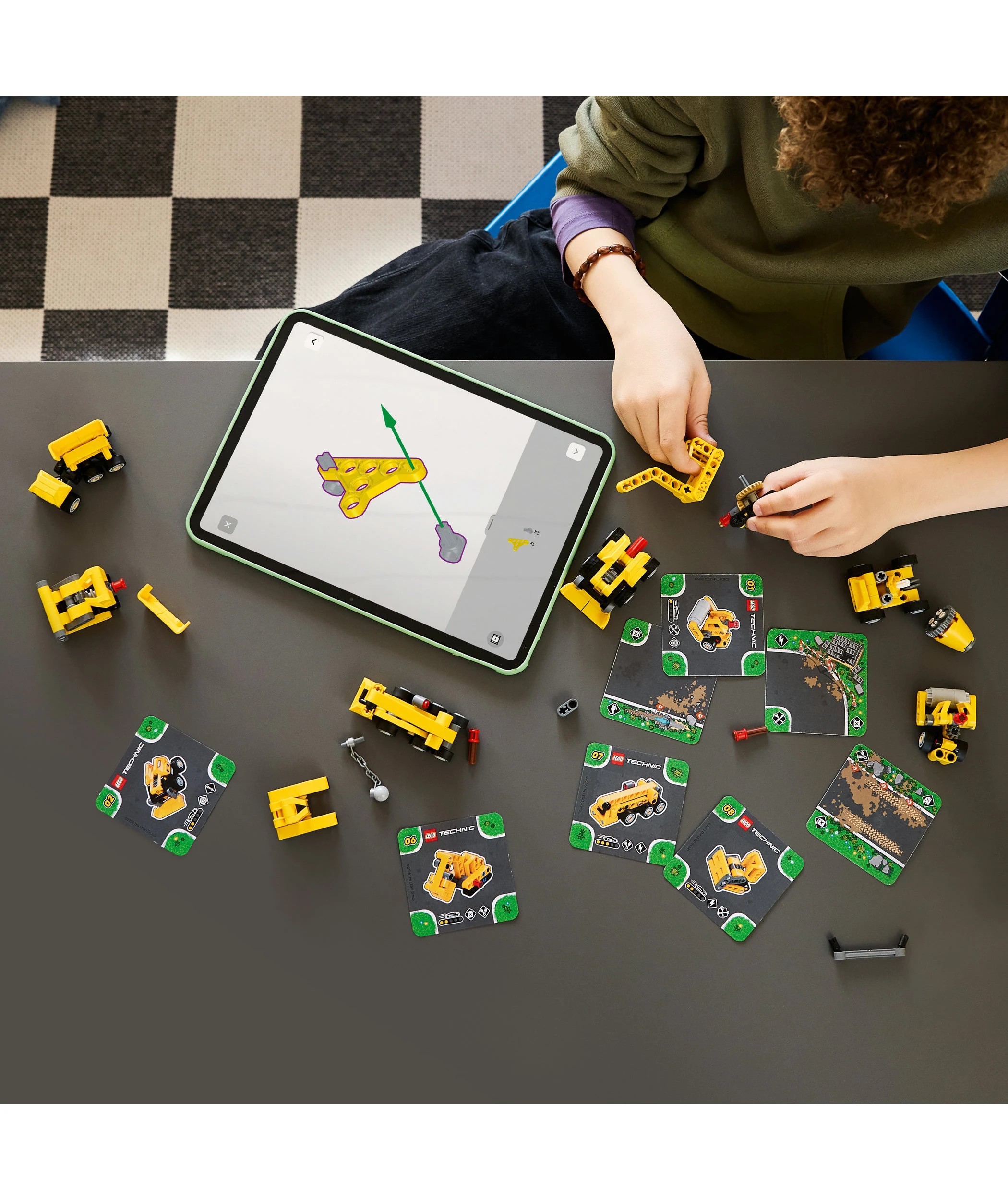 8 LEGO Technic Mighty Machines 42233, 8 of 10
