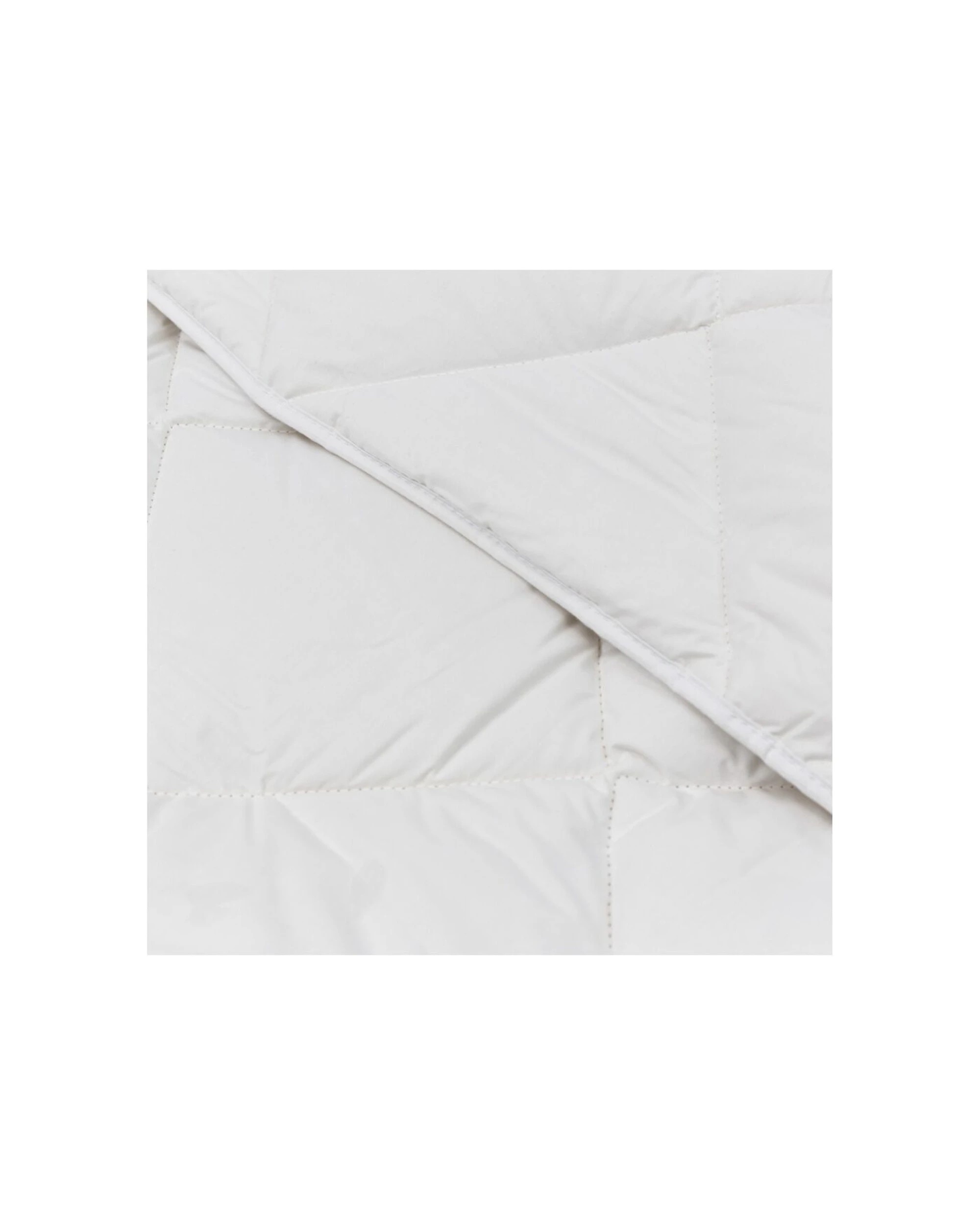 3 Tontine Classic Comfort Doona Cool Dry All Seasons Quilt Duvet - Queen Bed - White, 3 of 4