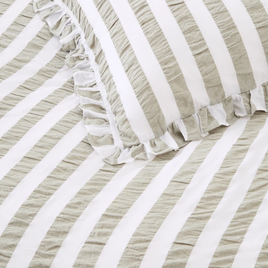 5 Ruffle Stripe Cotton Reversible Quilt Cover Set - King Bed, Seagrass, 5 of 7
