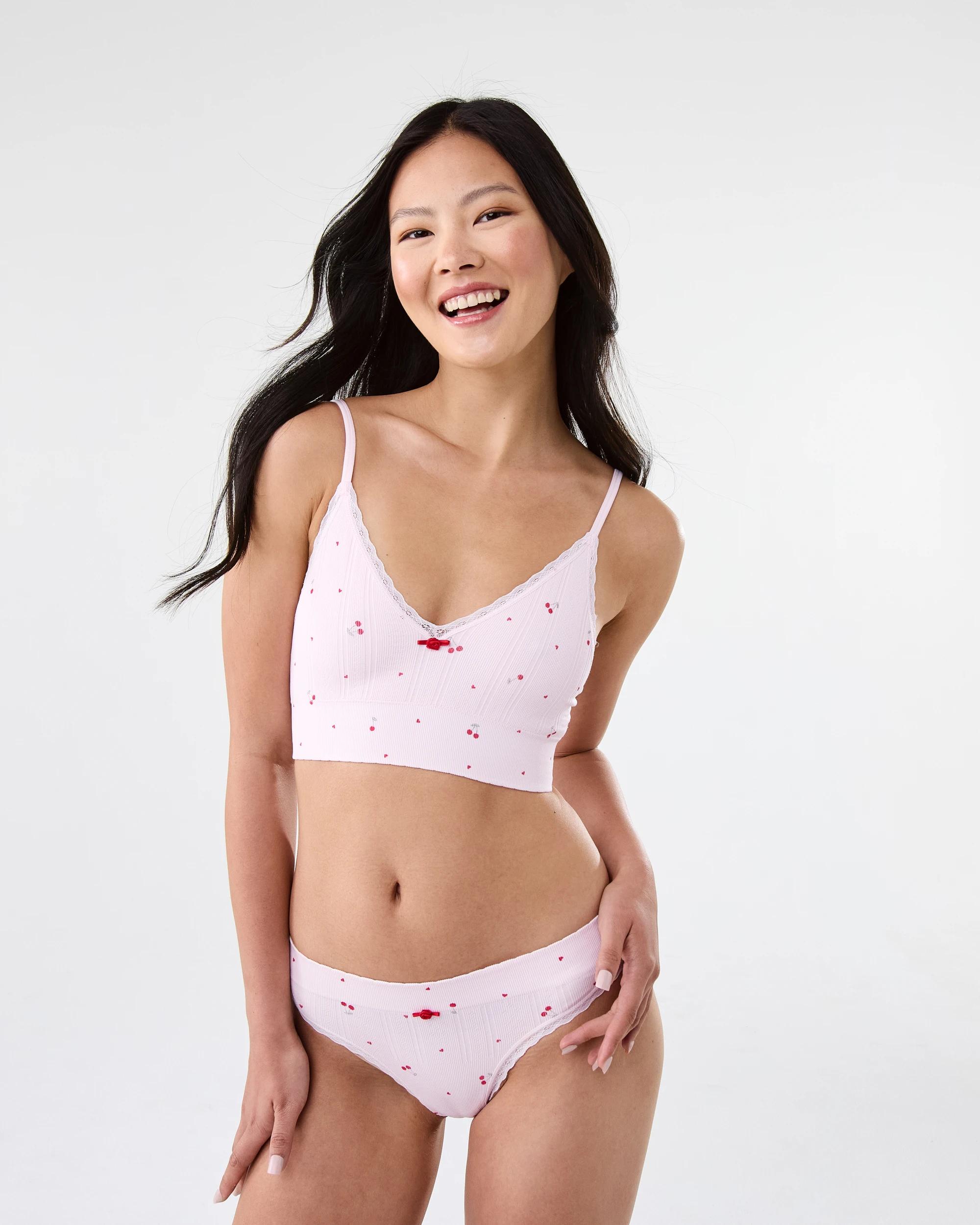 8 3 Pack Seamfree Rib G-String Briefs Chery Hrts, 8 of 10