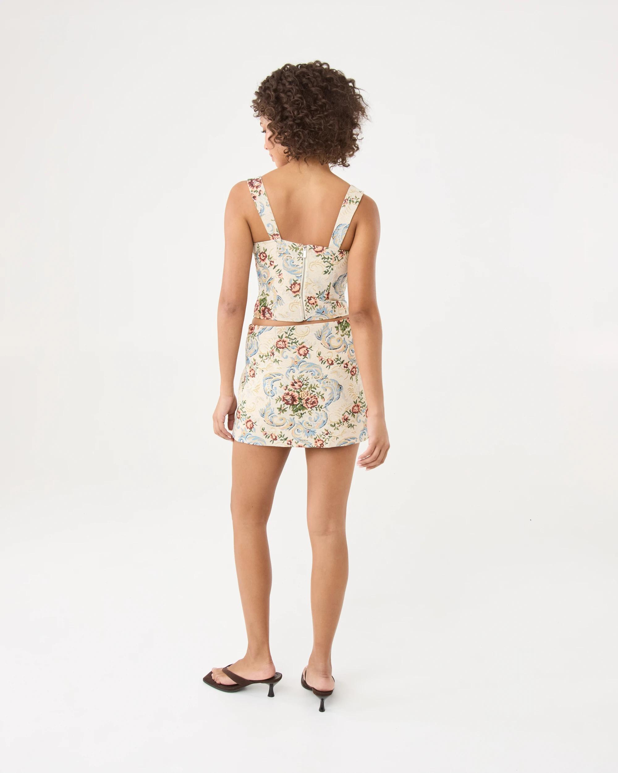 6 Sleeveless Tapestry Jacquard Top Jaquard, 6 of 10