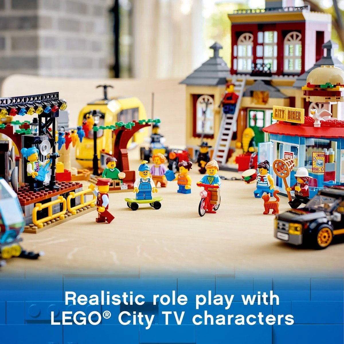 4 LEGO City Town Main Square 60271, 4 of 7