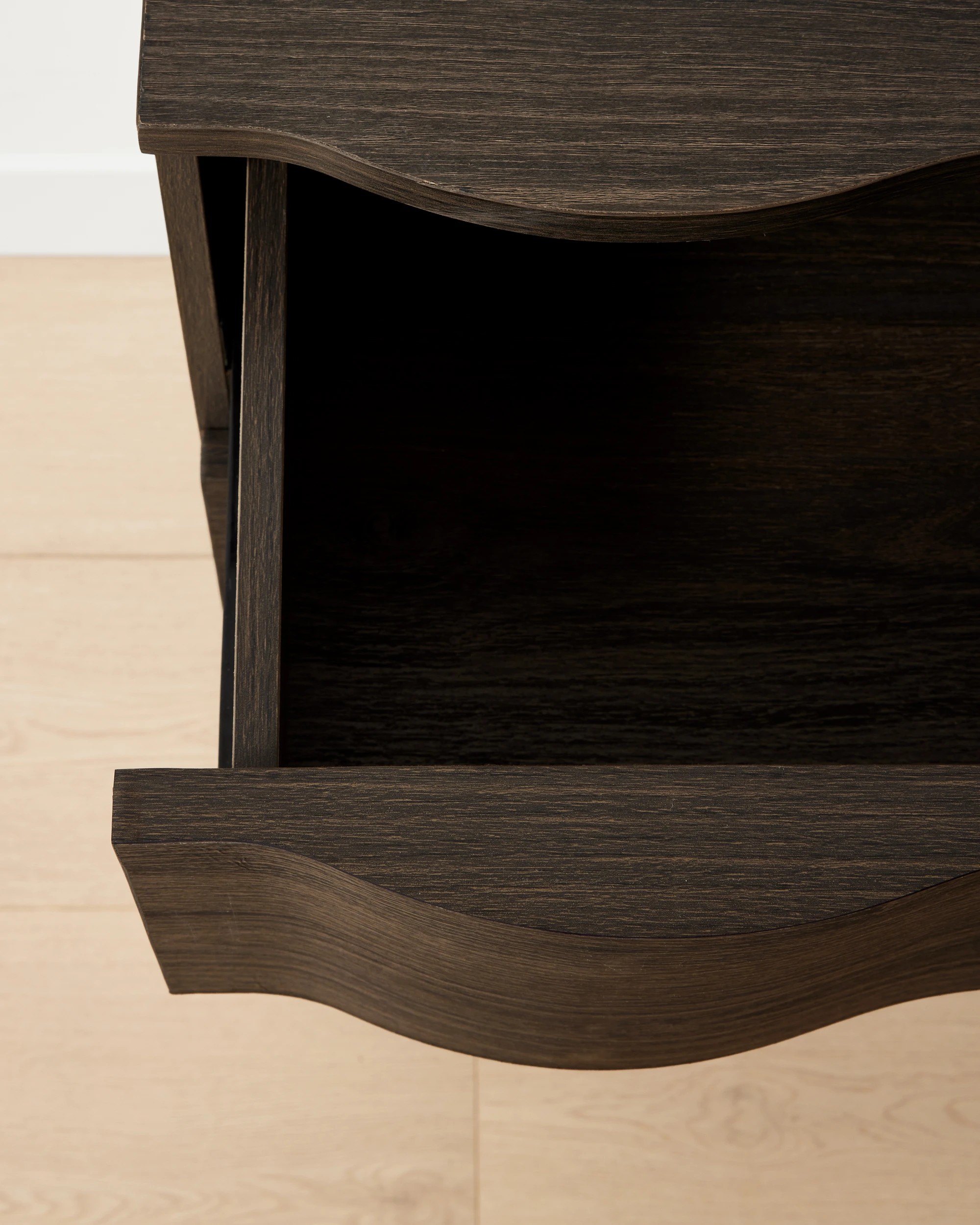 5 Ripple 3 Drawer Chest - Walnut, 5 of 6