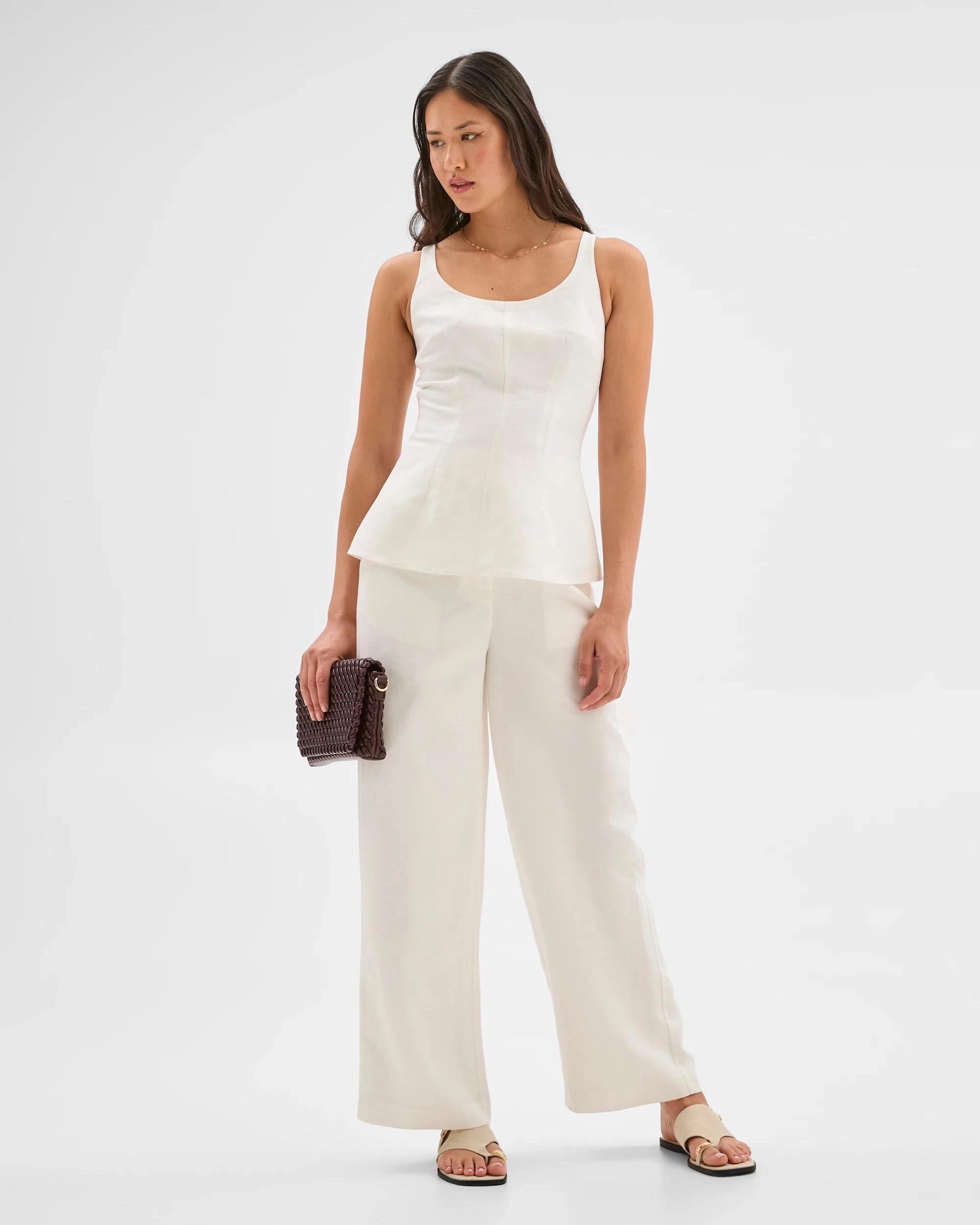 2 Linen Blend Sleeveless Tailored Top - Preview CLOUD DANCER, 2 of 5