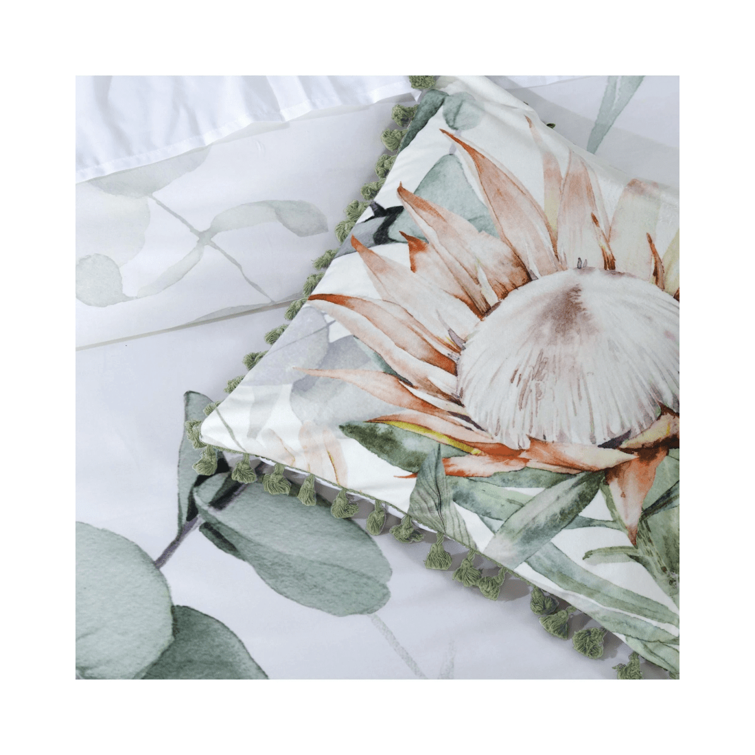 4 Bianca Bedding Helensvale Super King Quilt Cover Set - White Floral with Green Piped Edge
 - Super King Bed
 - white, 4 of 5