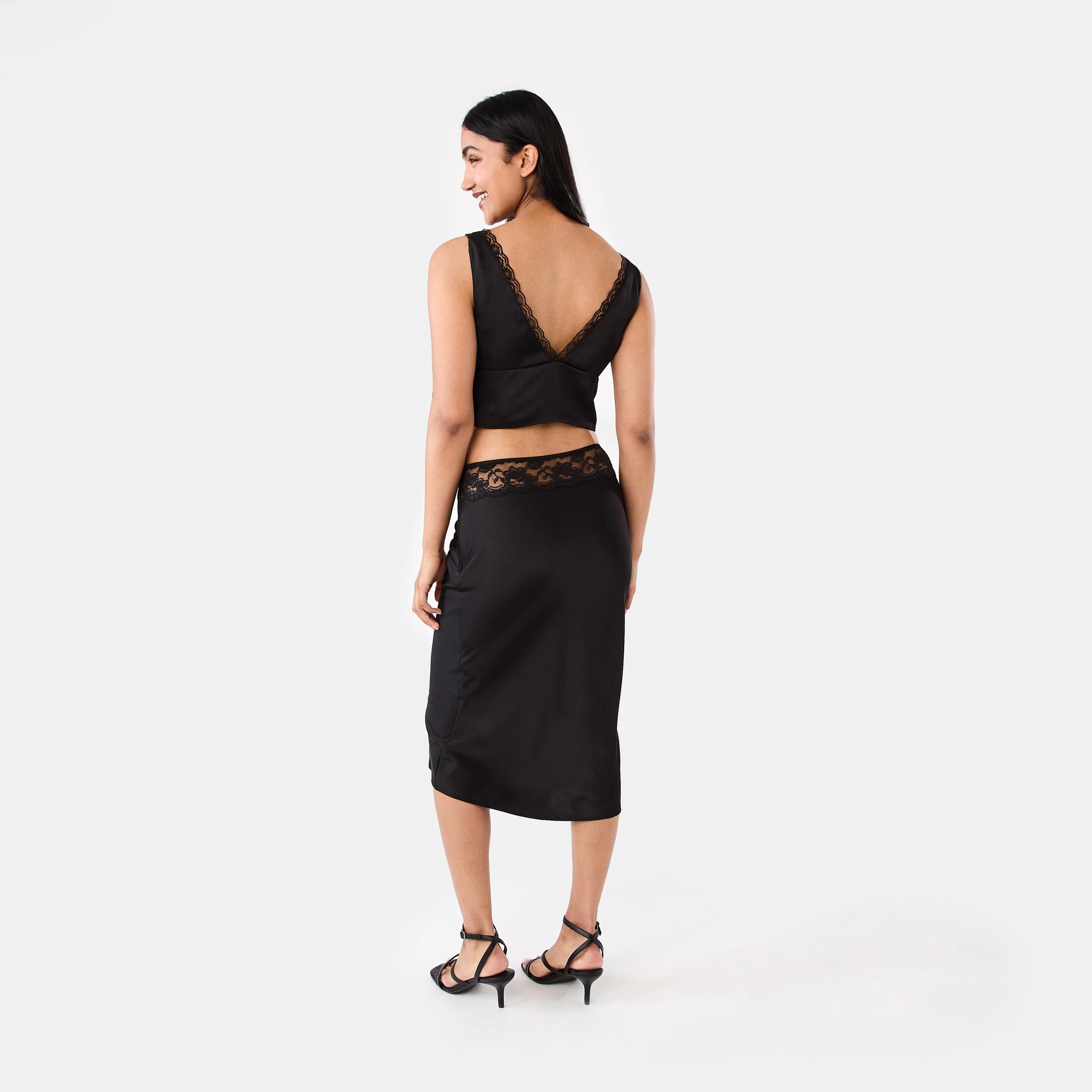 4 V-Neck Satin Cami Black, 4 of 7