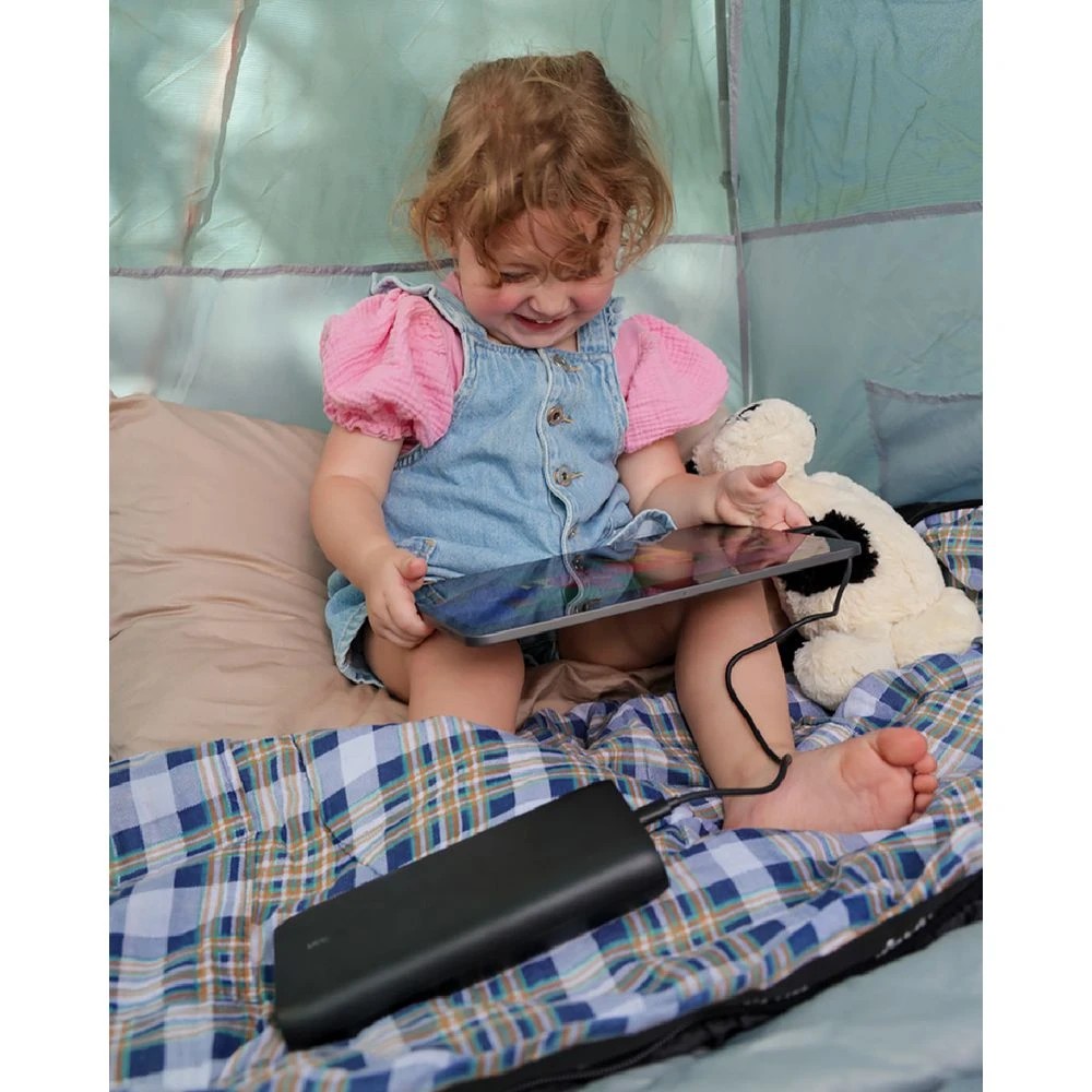 10 Belkin Boost 26K Power Bank Black, 10 of 10