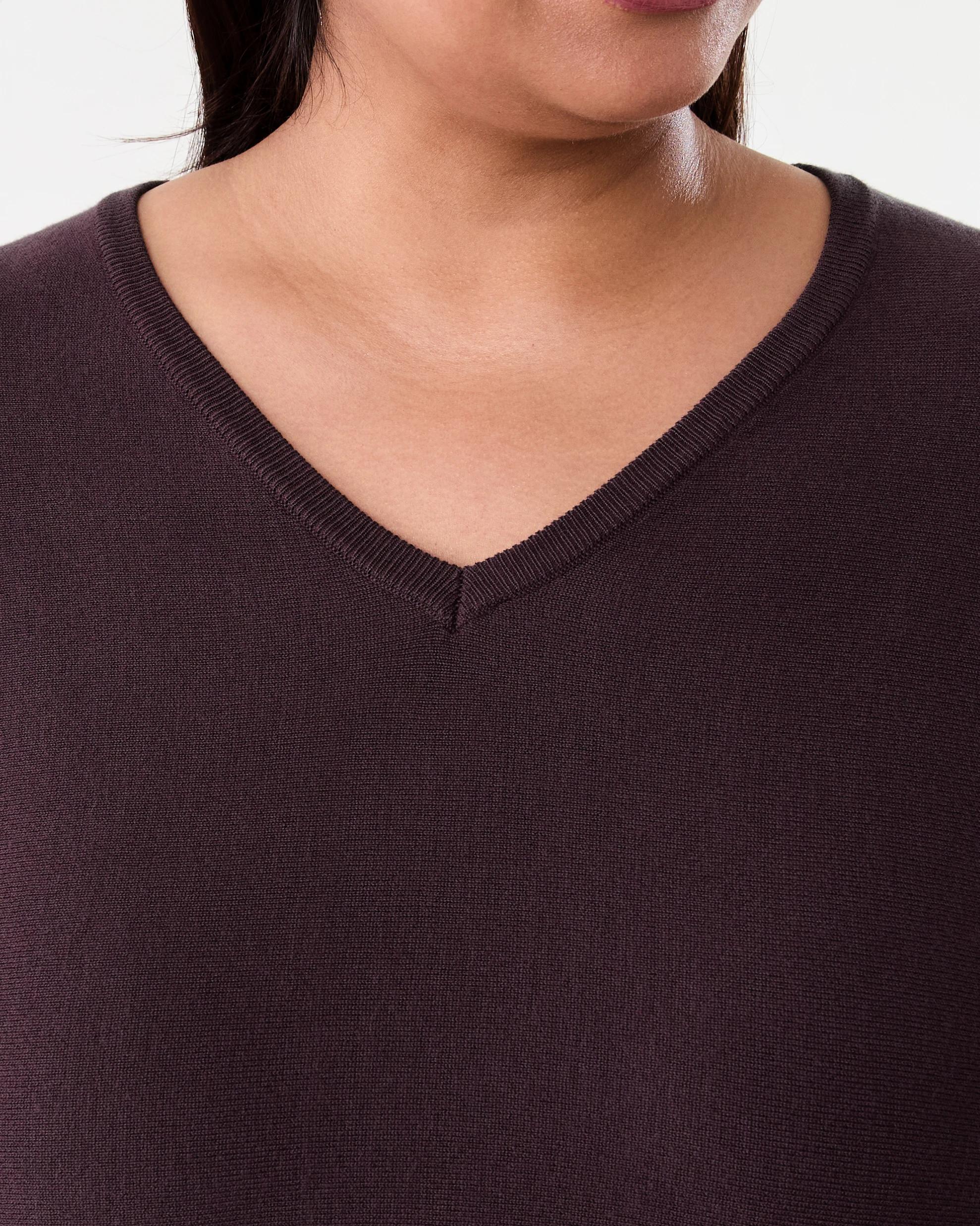 5 Curve Lightweight V-Neck Jumper Fudge, 5 of 6