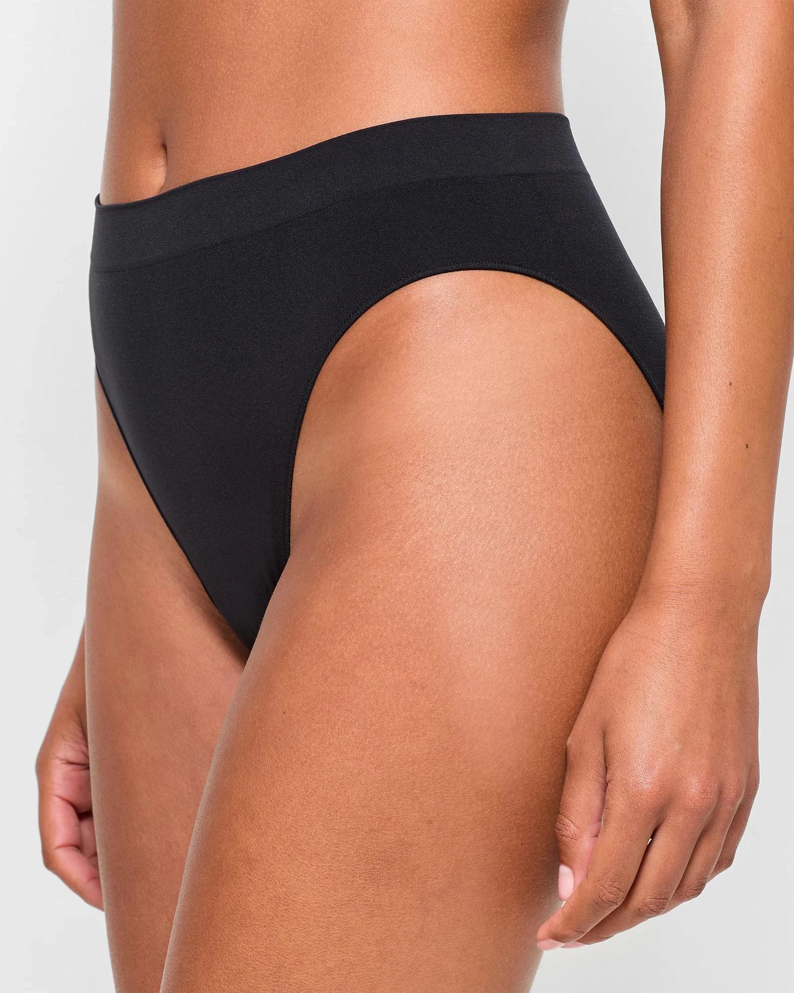 2 Target 2 Pack Smooth Seamfree High Cut Briefs BLACK, 2 of 4