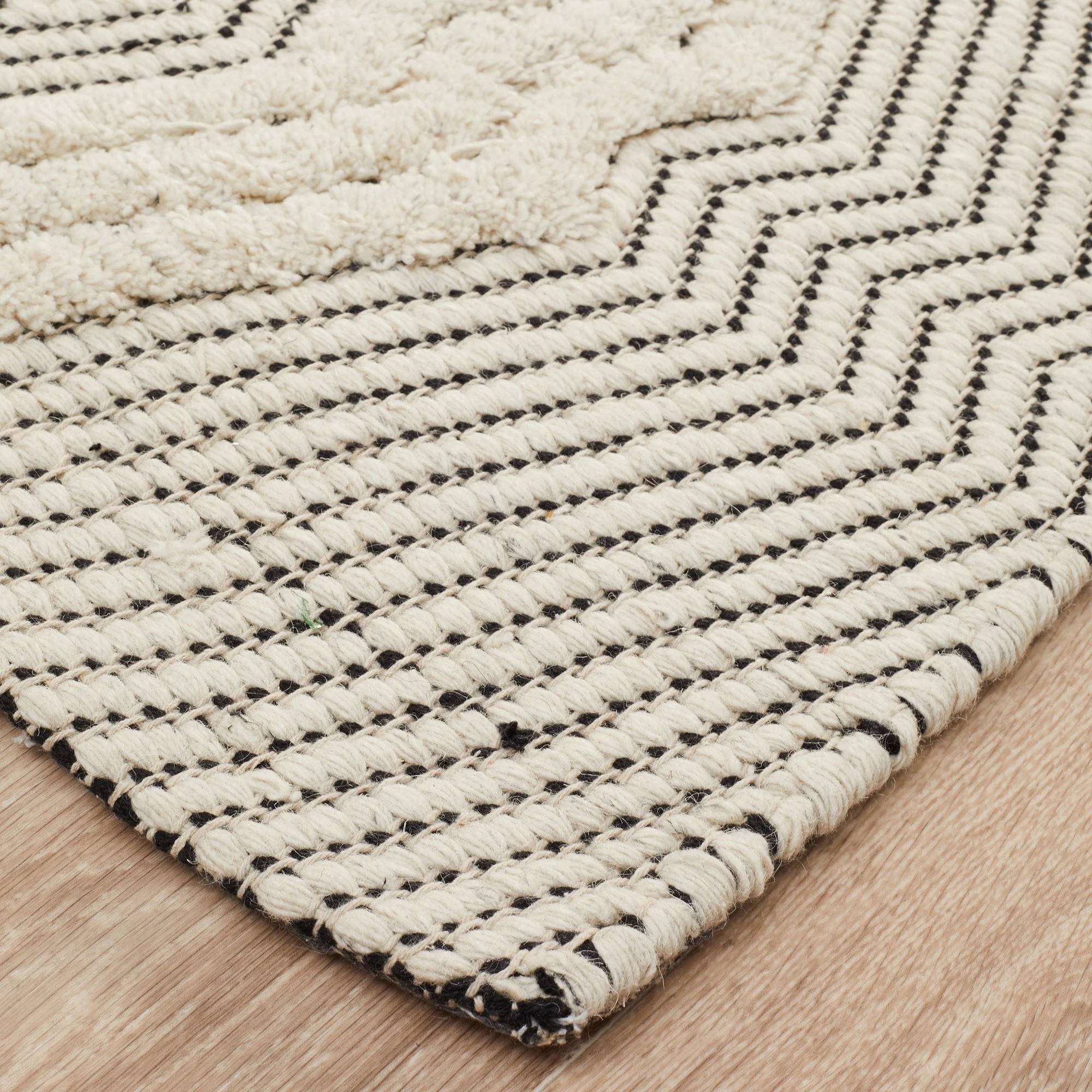 3 Common Ground Rugs Milton 741 400x300cm - Extra Extra Large Hand Loomed Rug - White, 3 of 7
