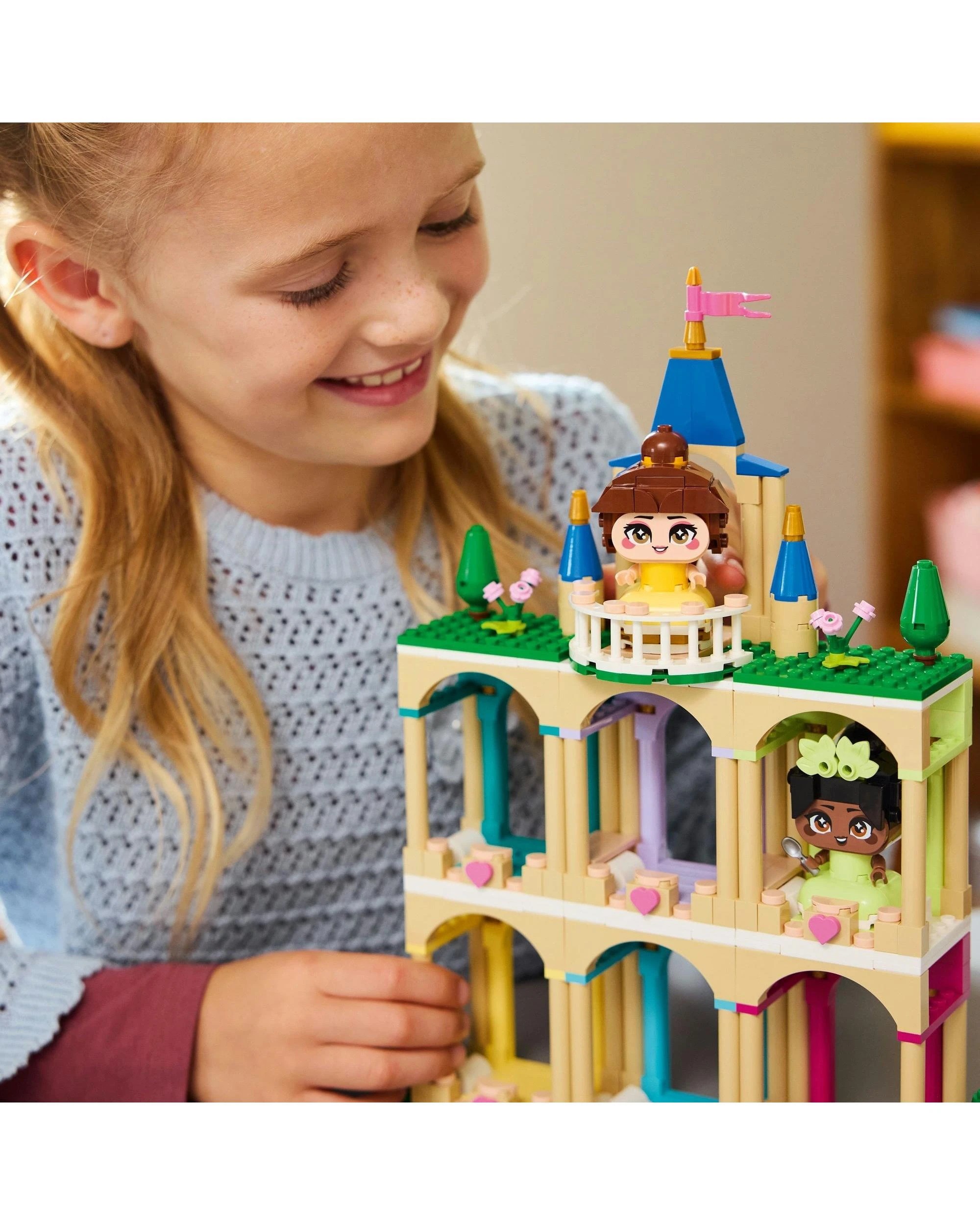 6 LEGO Disney: Princess Mini Belle and Tiana with Castle - 43291, 6 of 10