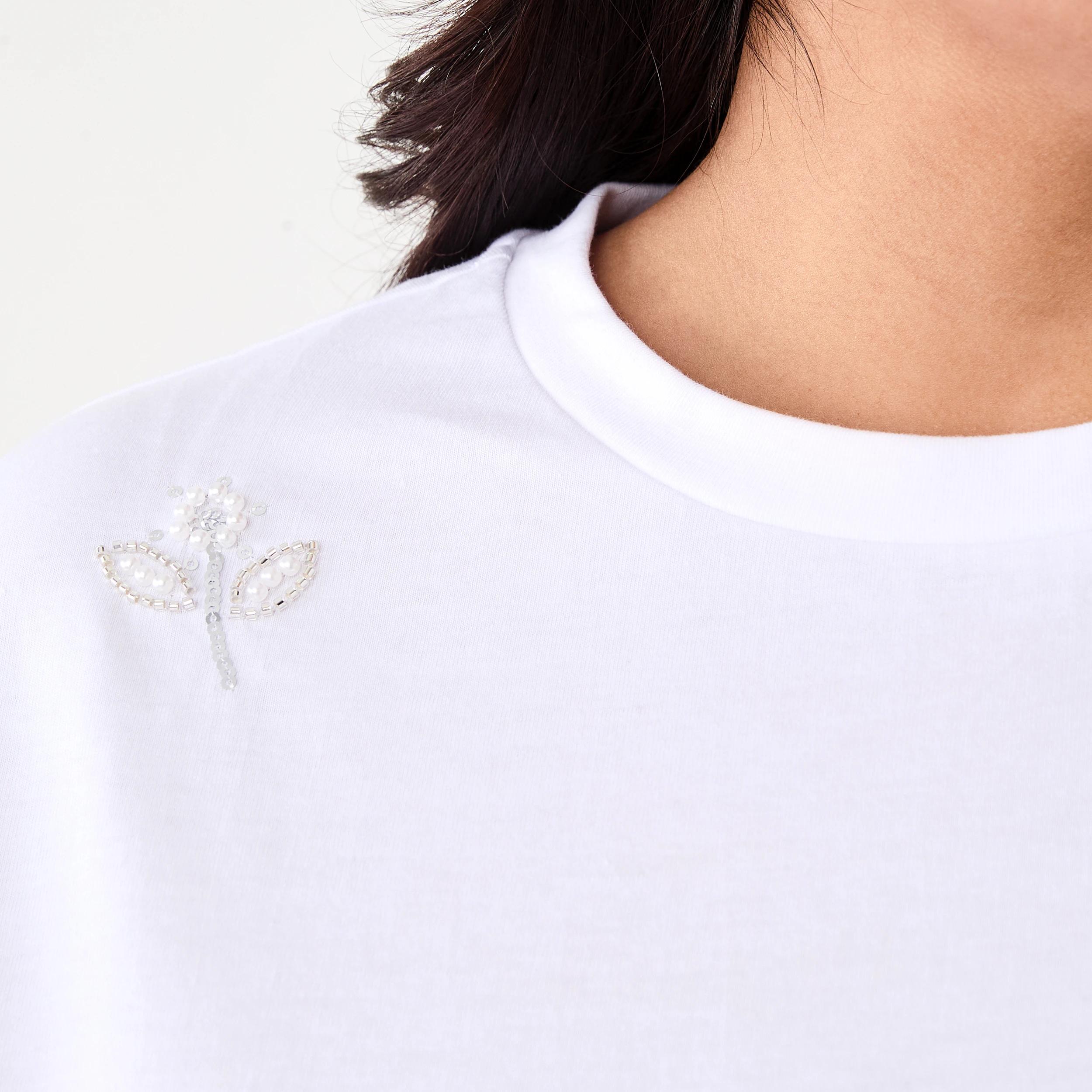 5 Curve Short Sleeve Embellished T-shirt White, 5 of 6