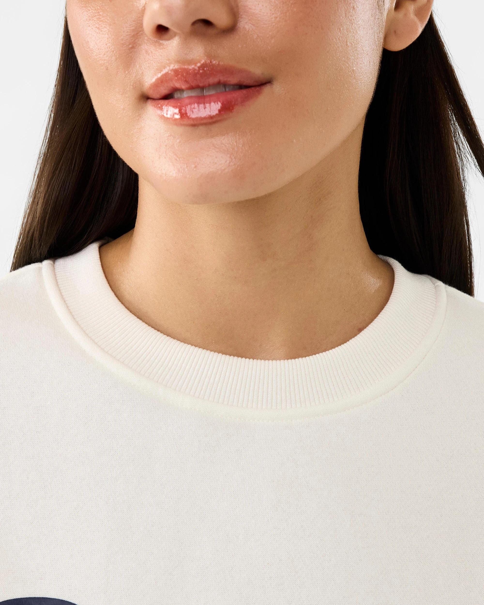 7 Champion Script Womens Crew Neck Sweatshirt Whis White, 7 of 7