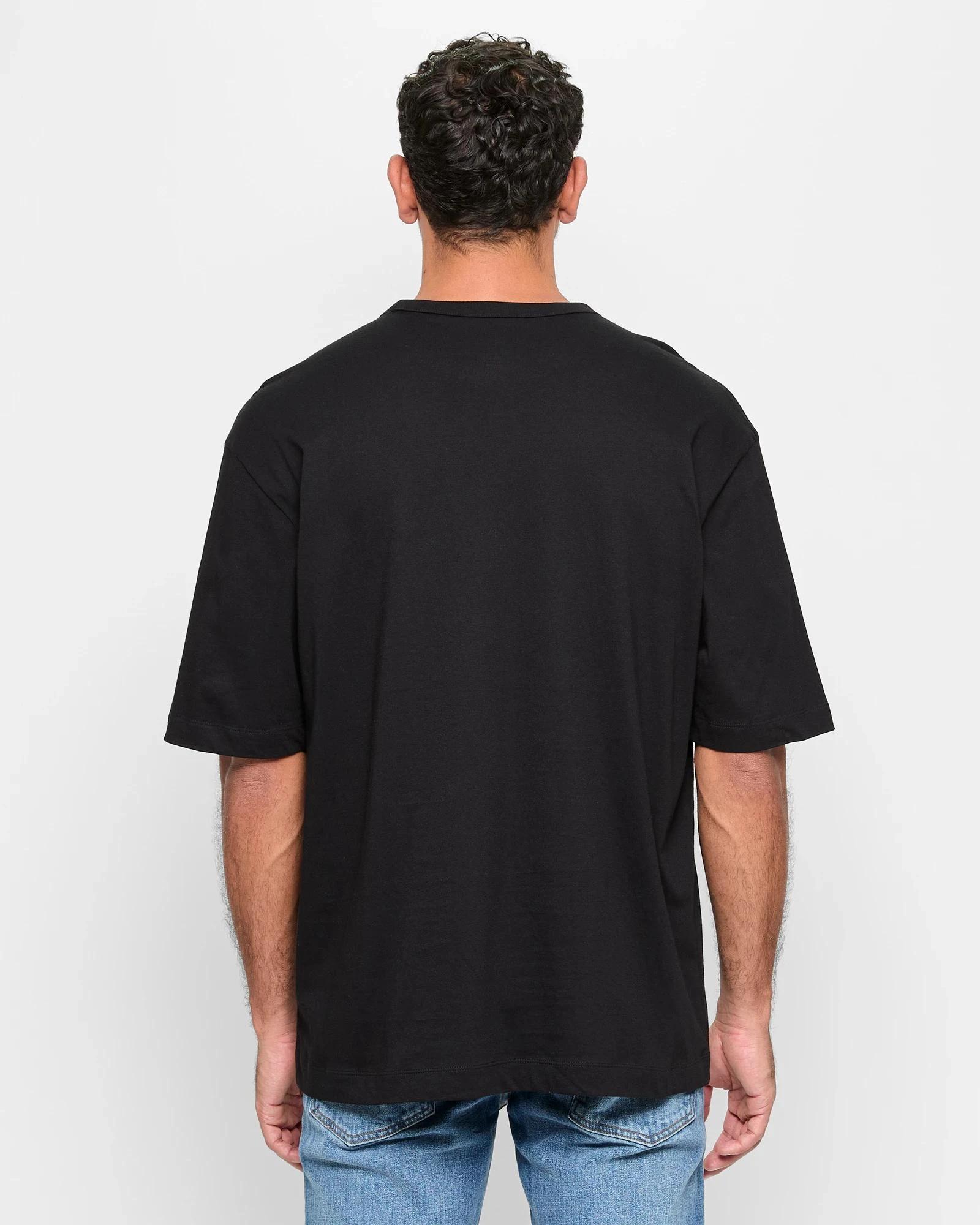 4 Target Australian Cotton Oversized T-Shirt BLACK, 4 of 5