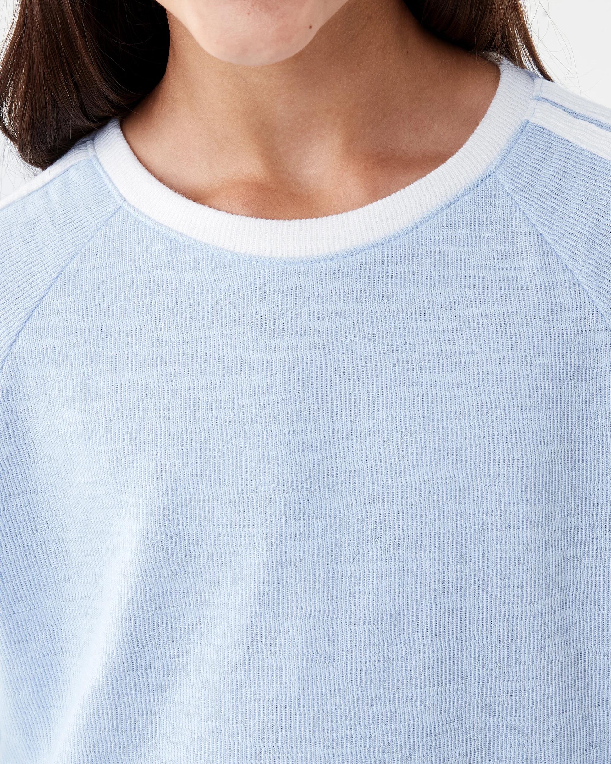 4 Textured Knit T-shirt Blu Badge, 4 of 8