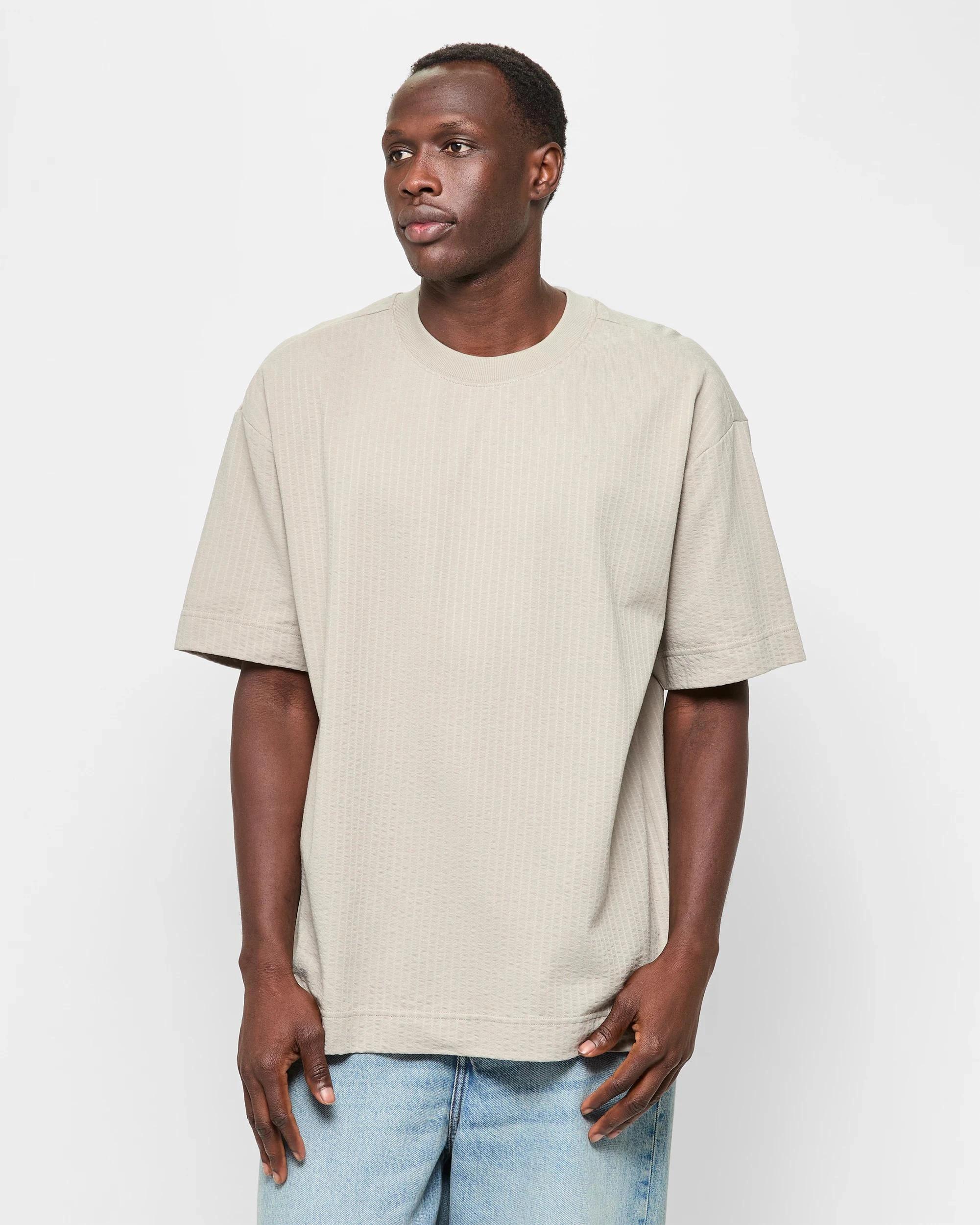 1 Australian Cotton Seersucker T-Shirt - Commons MOONBEAM, 1 of 5