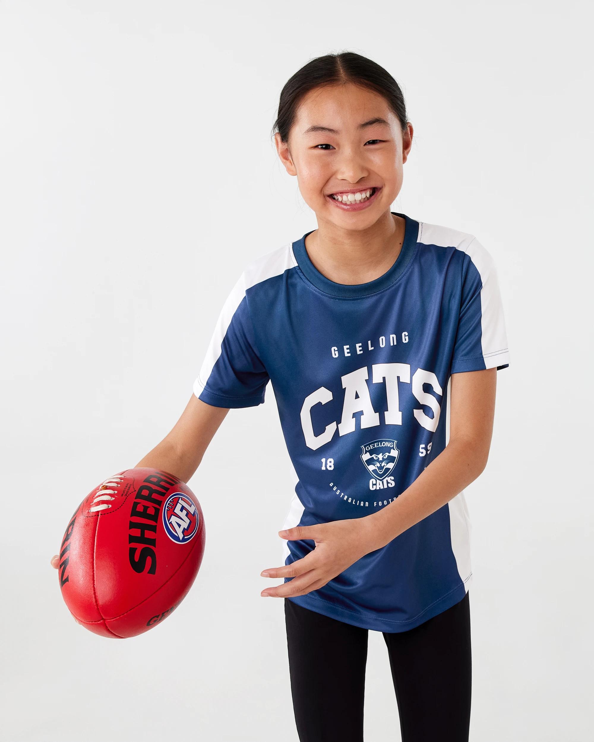 8 Official AFL Youth Training T-shirt Geelong, 8 of 8