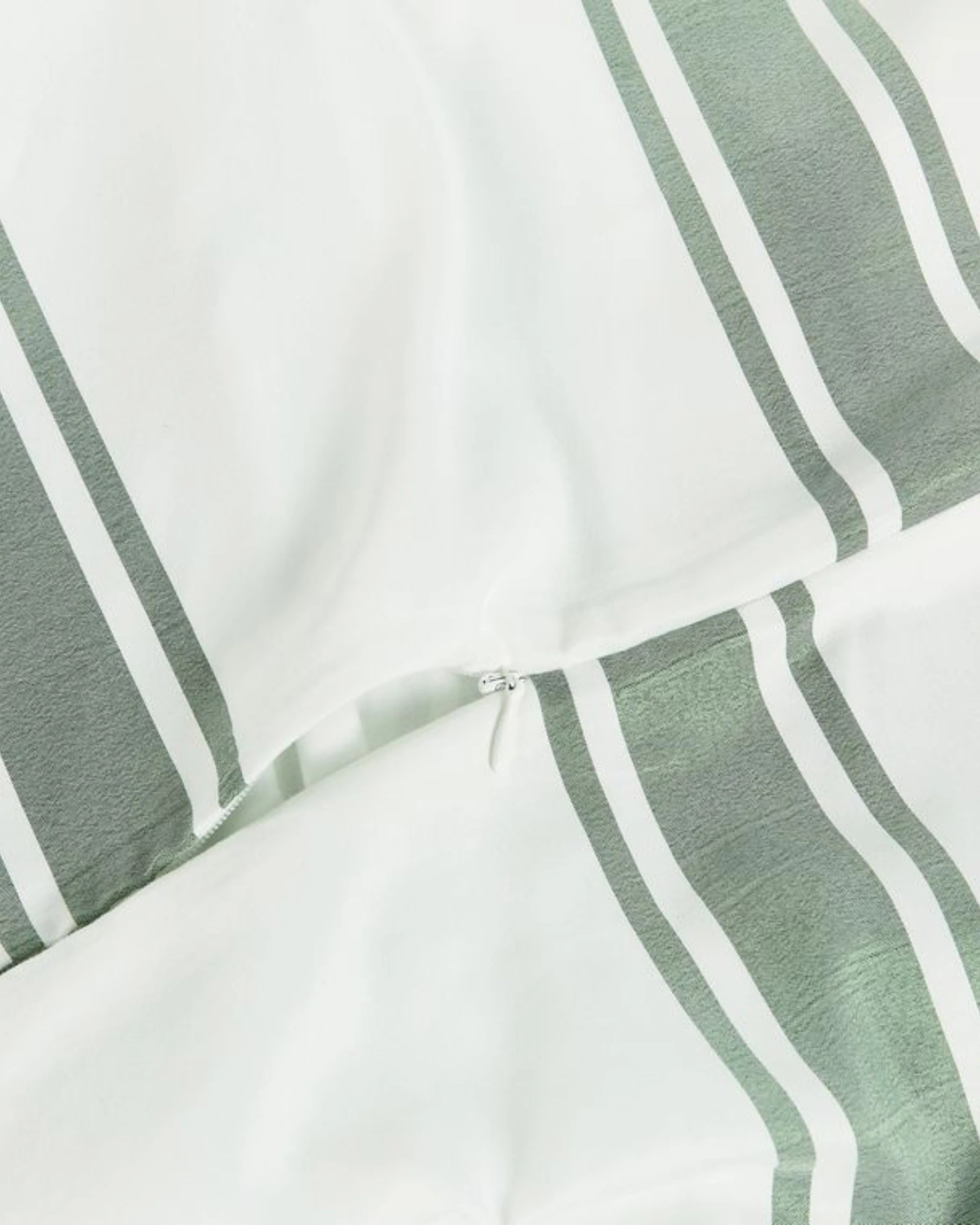 4 CleverPolly Yarn-Dyed Washed Microfibre Quilt Cover Set - King Bed - Wide Stripe Sage Green, 4 of 6