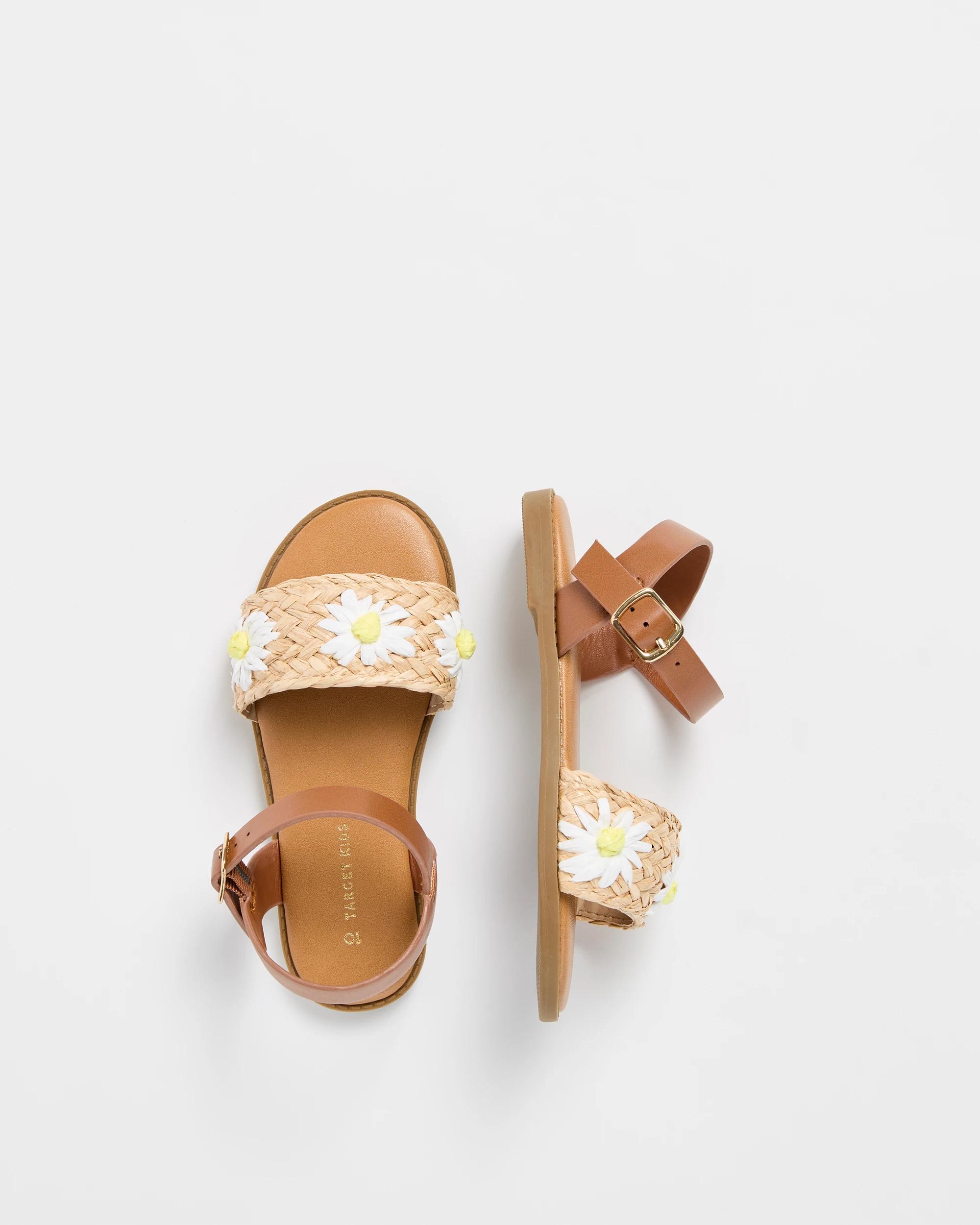 2 Target Girls Junior Straw Daisy Sandal NEUTRAL, 2 of 3