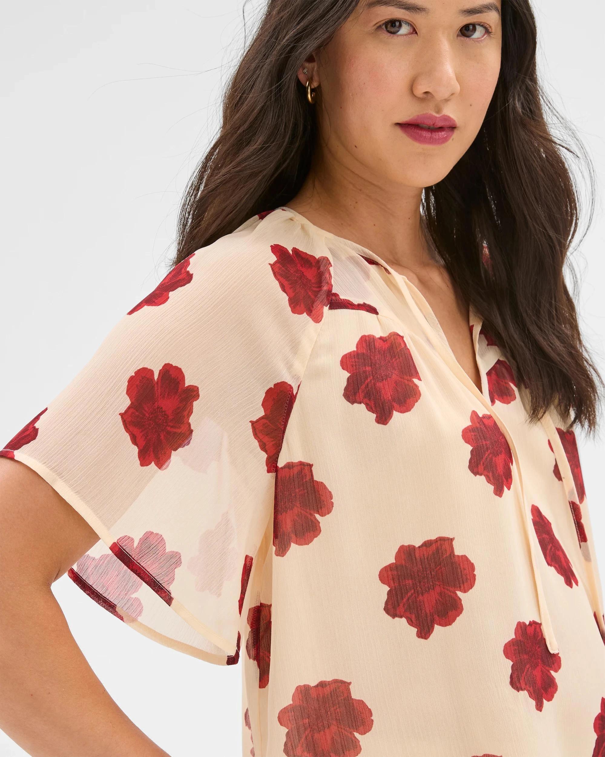 5 Tie Front Top - Preview CRIMSON FLORAL, 5 of 5