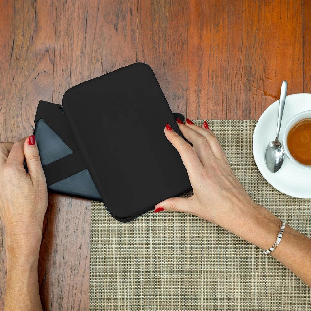 2 Strapsicle Clutch for Kindle Black, 2 of 3