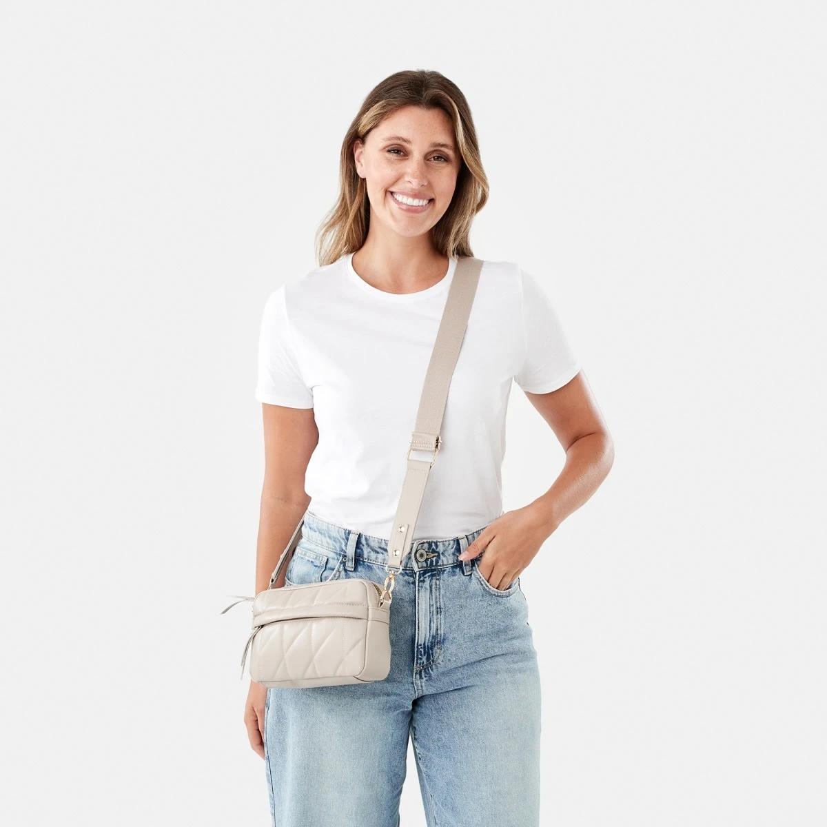 5 Quilted Crossbody Bag SMOKEY TAUPE, 5 of 5