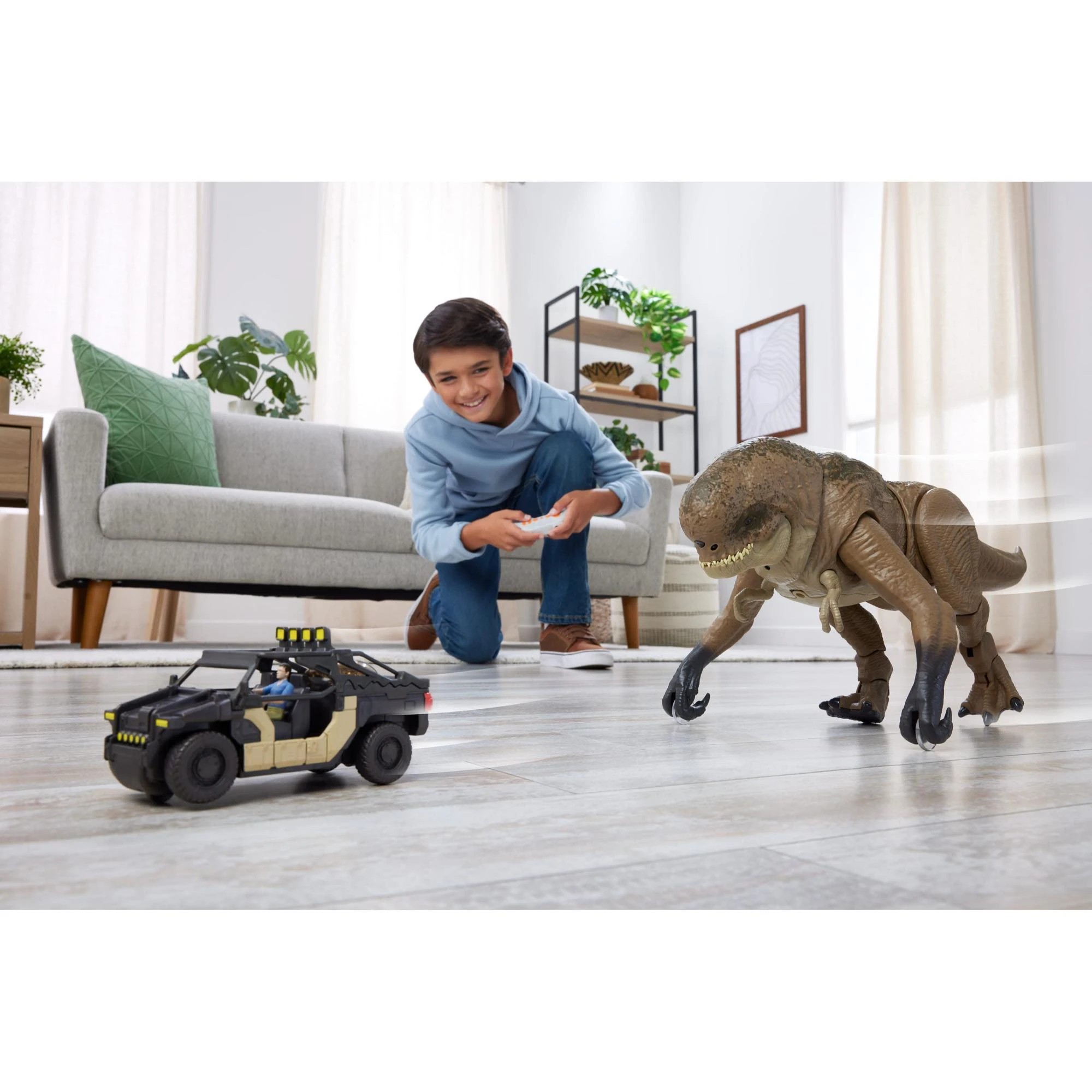 3 Jurassic World Rebirth Track 'N Chomp Distortus Rex & Vehicle, 3 of 6