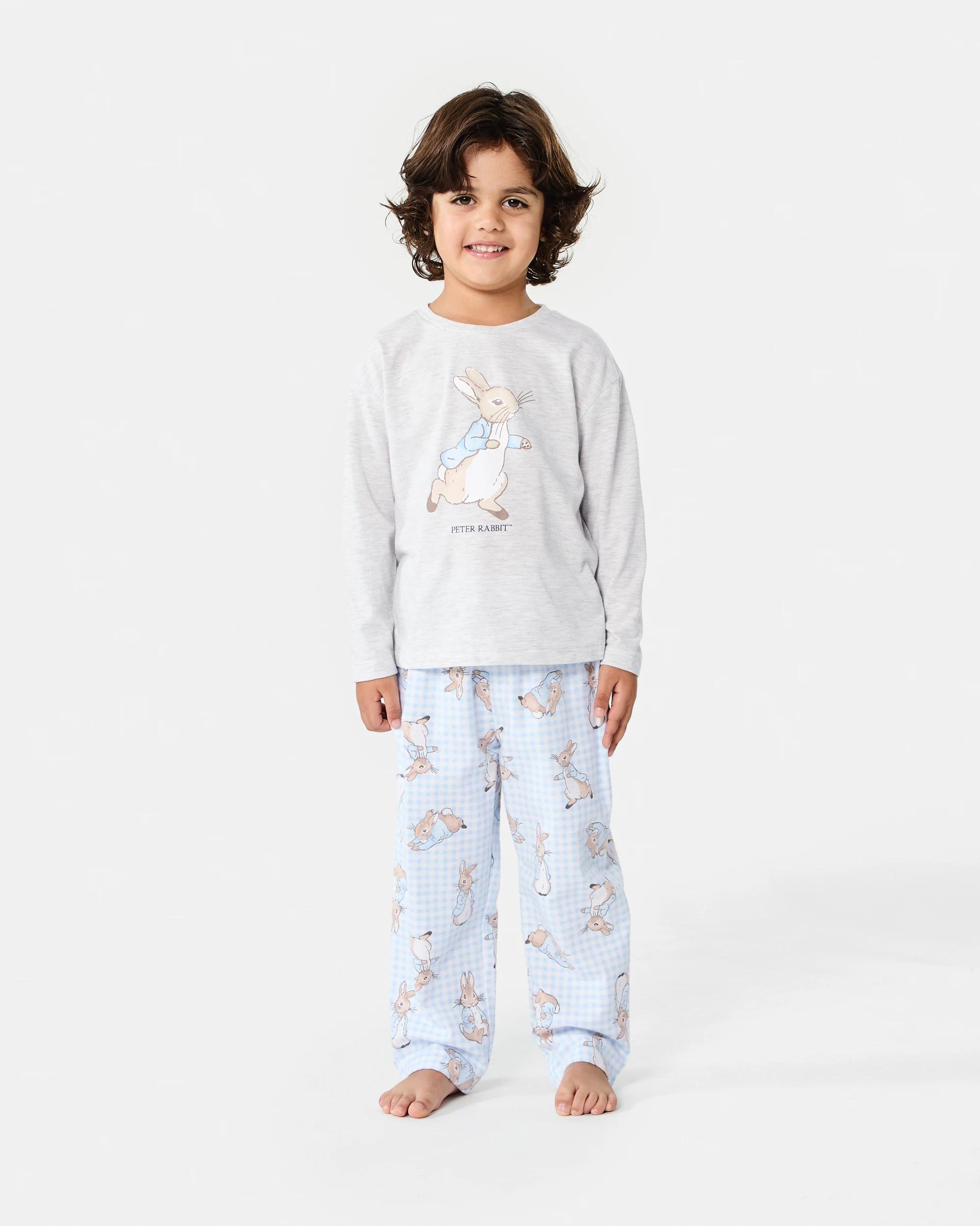 1 Peter Rabbit License Family Matching Pyjama Set P Rabbit, 1 of 6