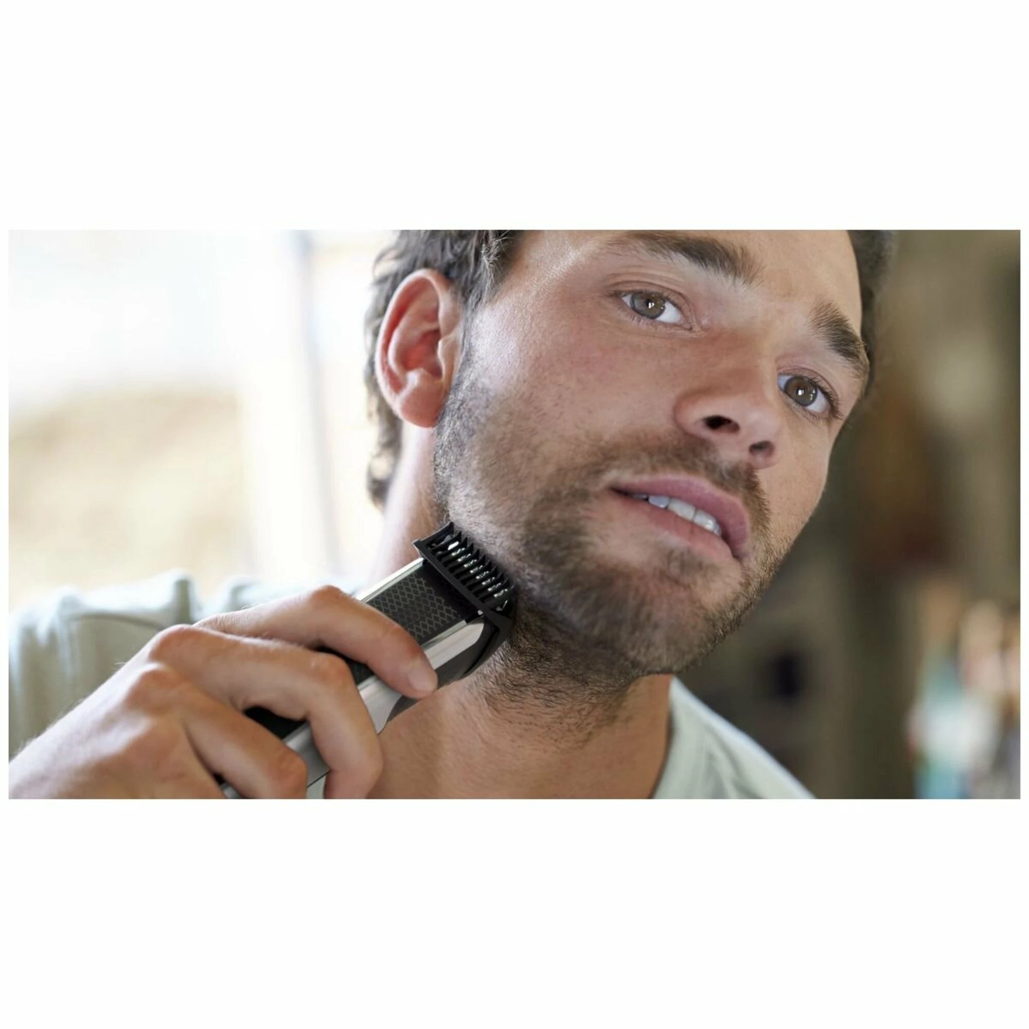 4 Philips Beard Trimmer Series 5000, 4 of 4