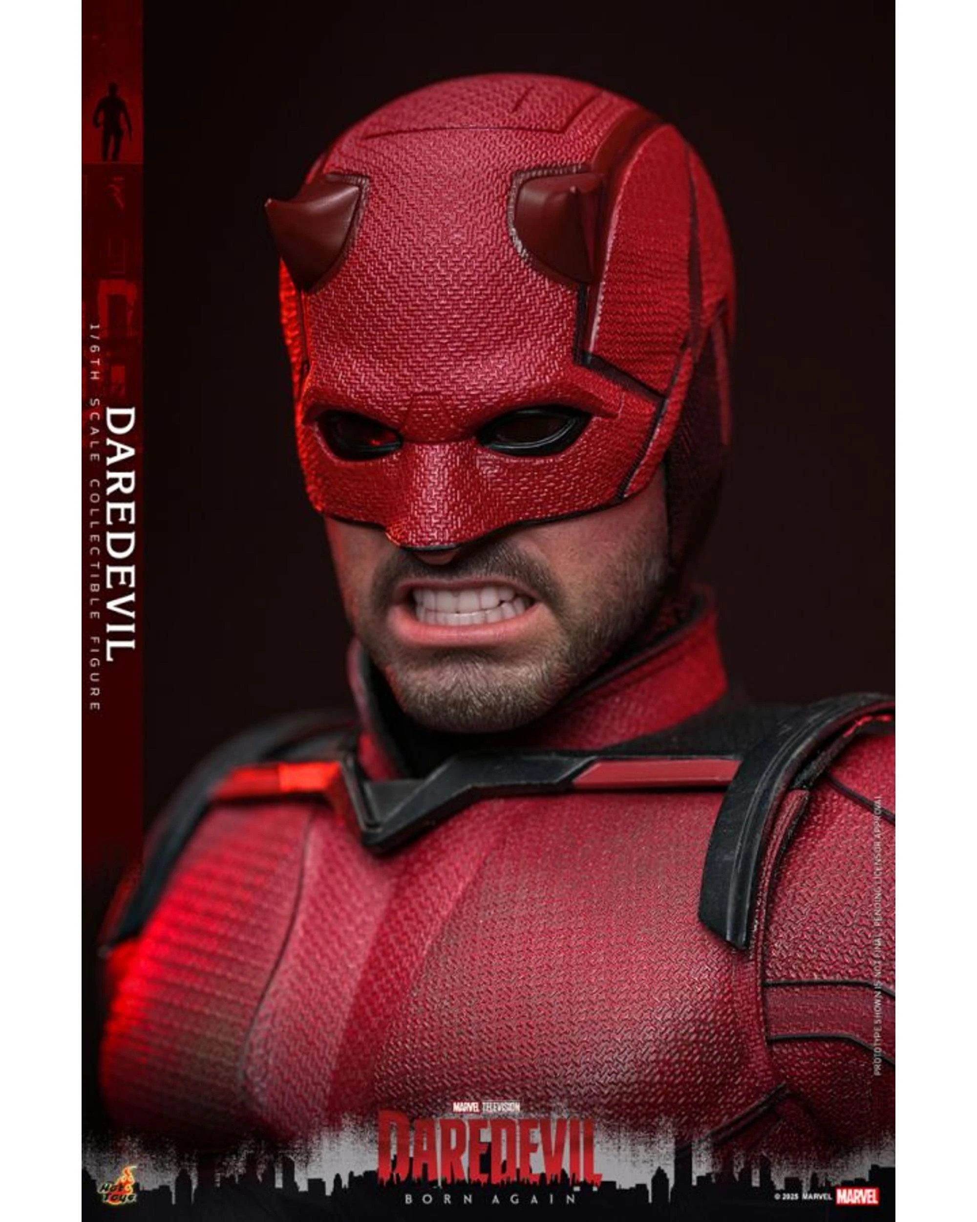 7 Hot Toys Daredevil Born Again TV Daredevil 1:6 Figure, 7 of 9