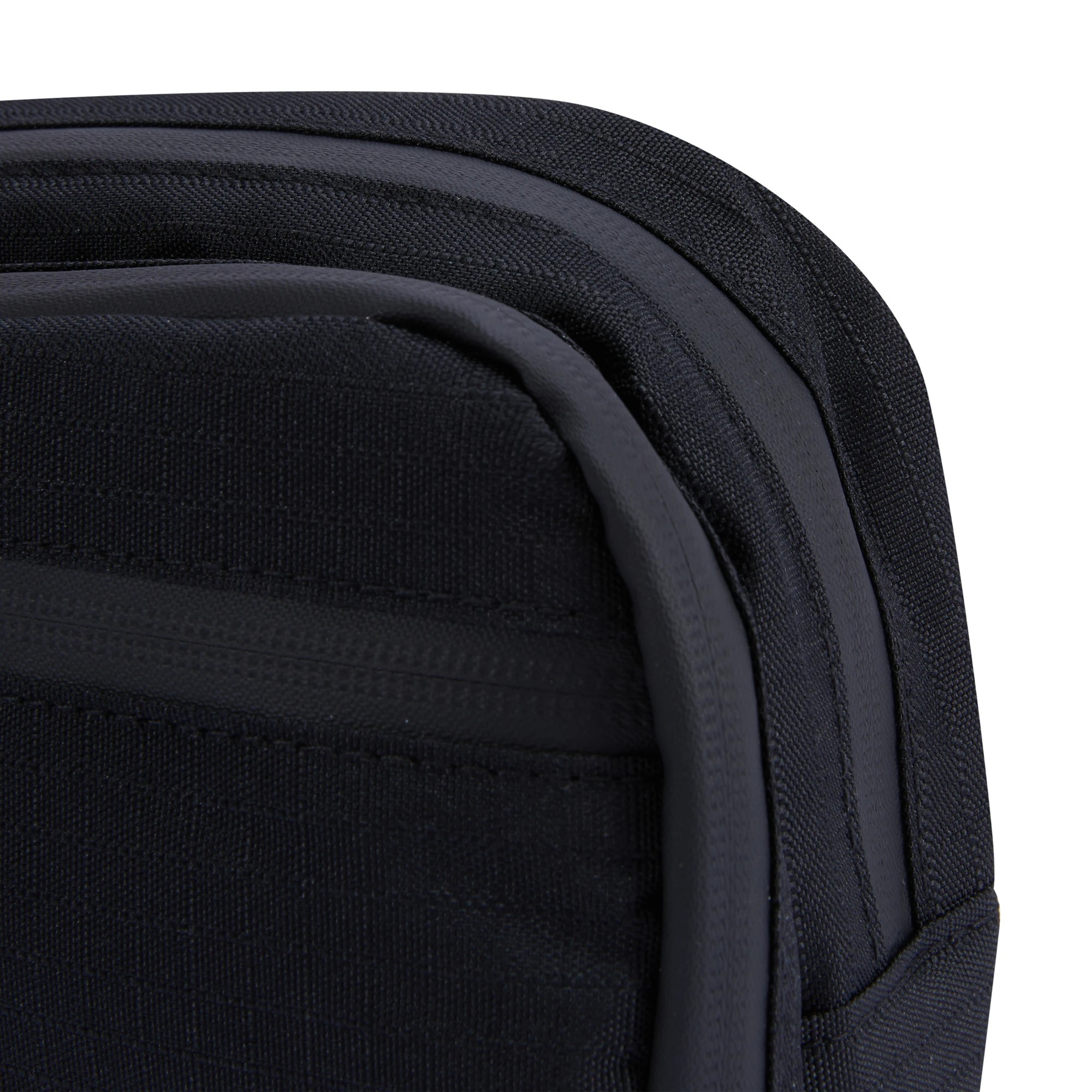 4 Groomsmith Wash Bag, 4 of 8