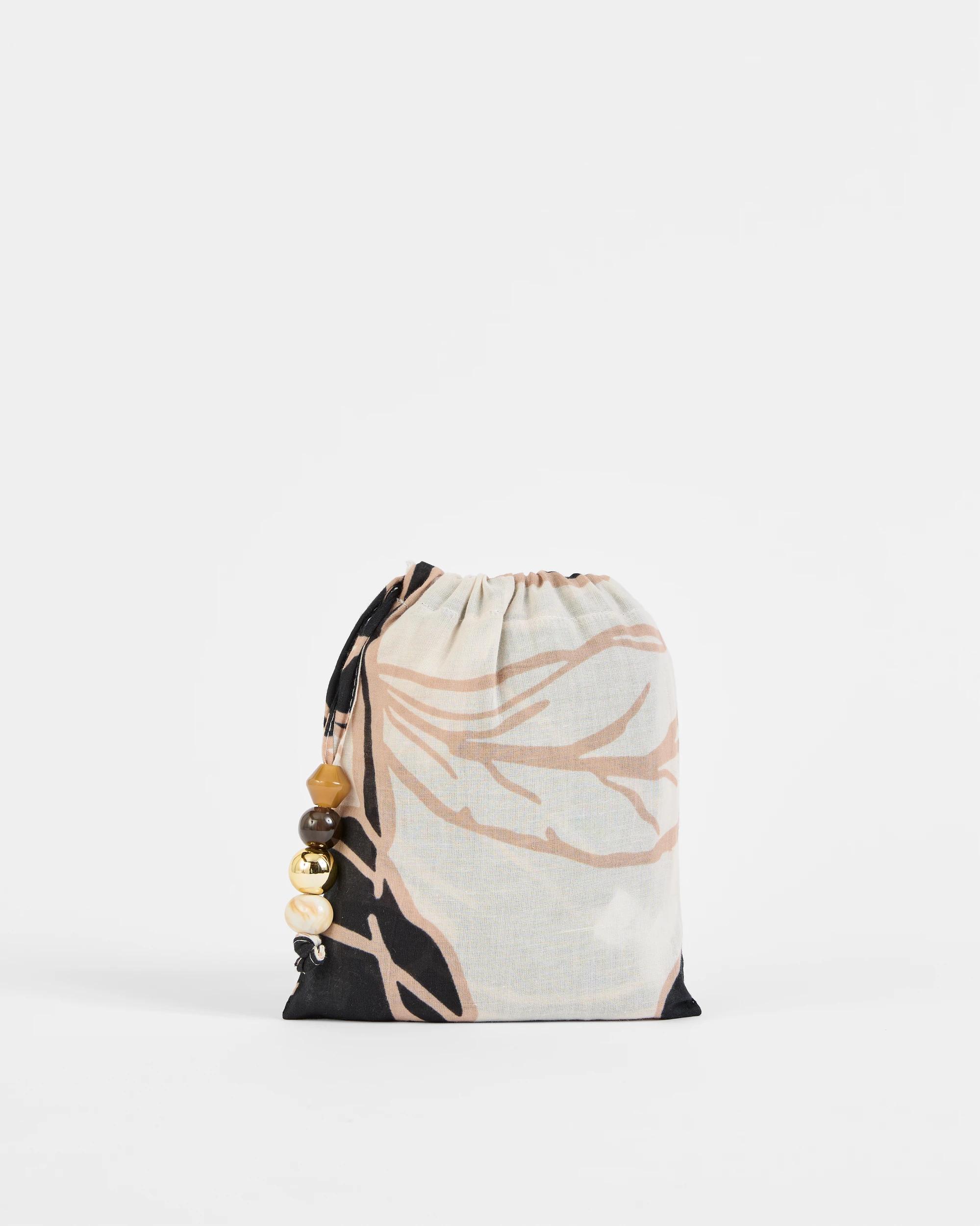 6 Target Beach Sarong with Bag BLACK BANANA LEAF, 6 of 6