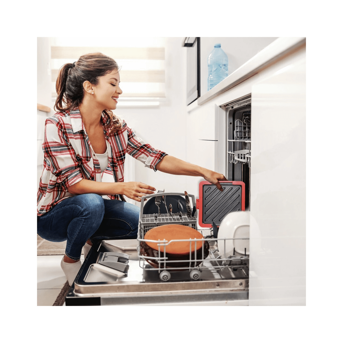 4 Eezee's Muncheez Microwave Toastie Maker Non-stick Sandwich Press Red 18cm
 - Red, 4 of 8