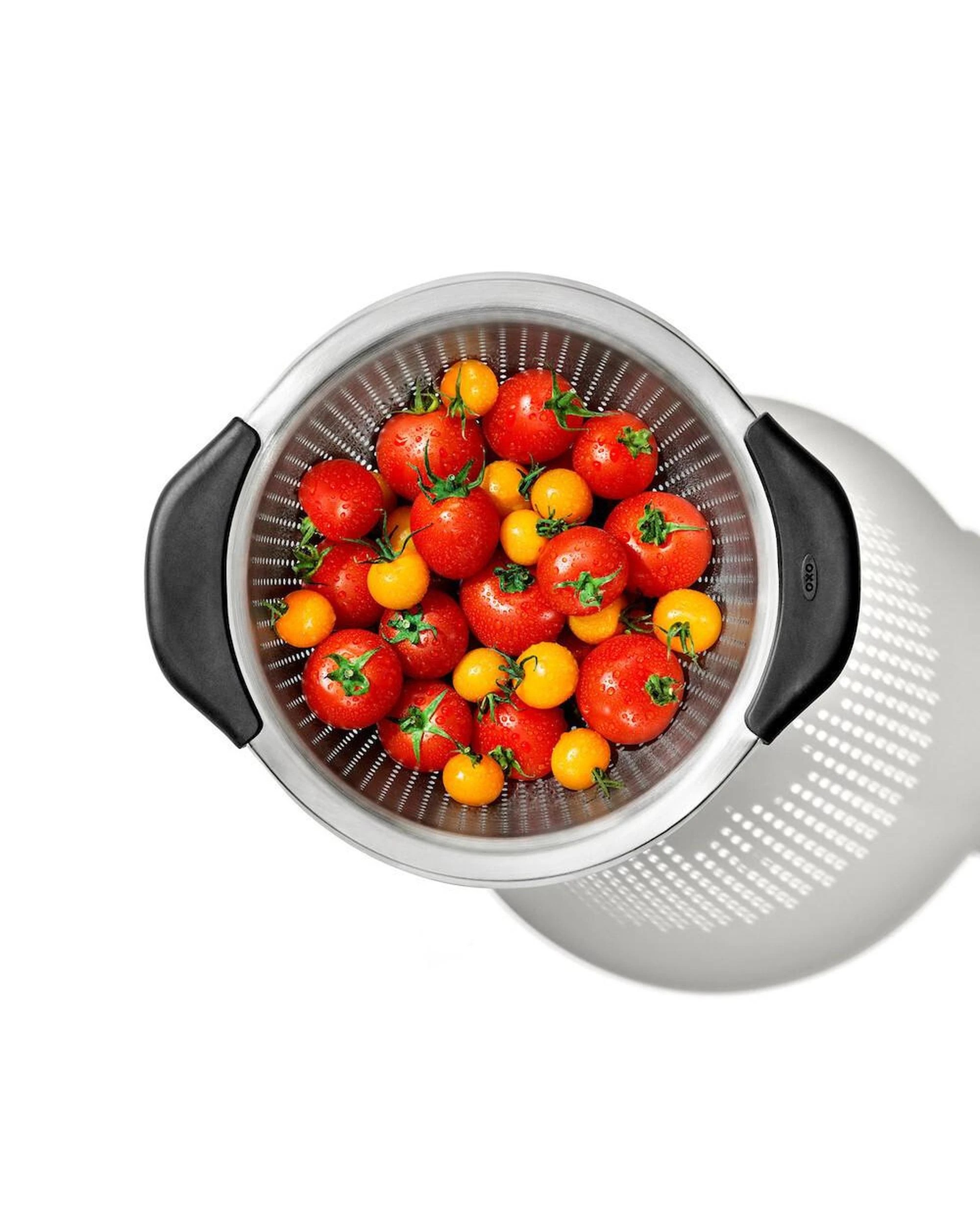 4 OXO Good Grips Stainless Steel 2.8L Colander, 4 of 6