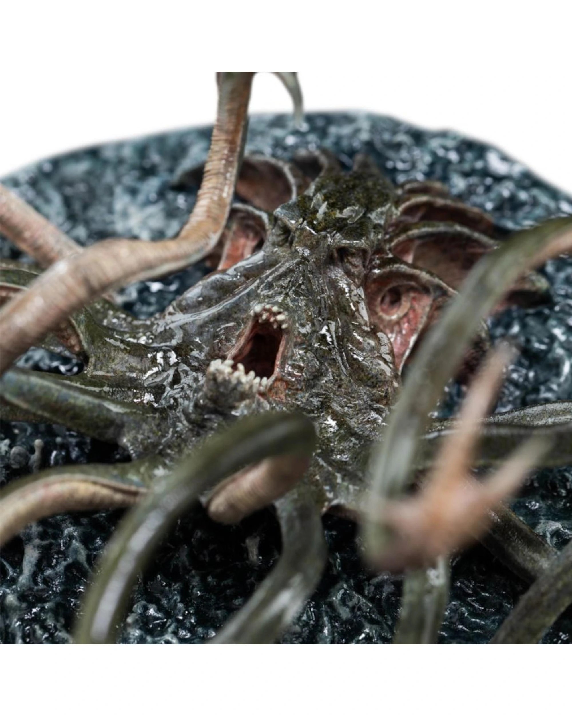 7 Weta Workshop The Lord Of The Rings Watcher In The Water Miniature Statue, 7 of 9