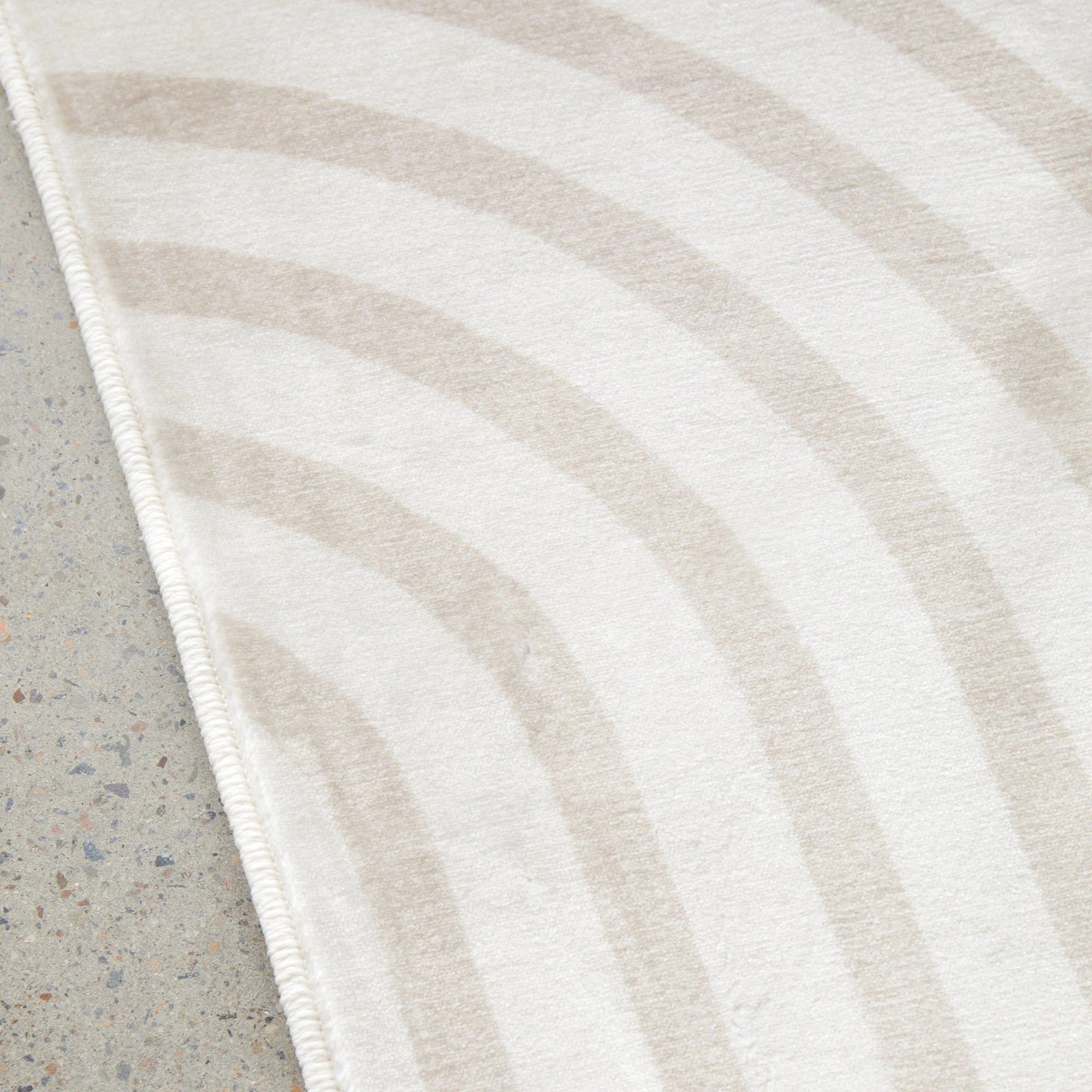 4 Common Ground Rugs Lotan 71 220x150cm - White, 4 of 9