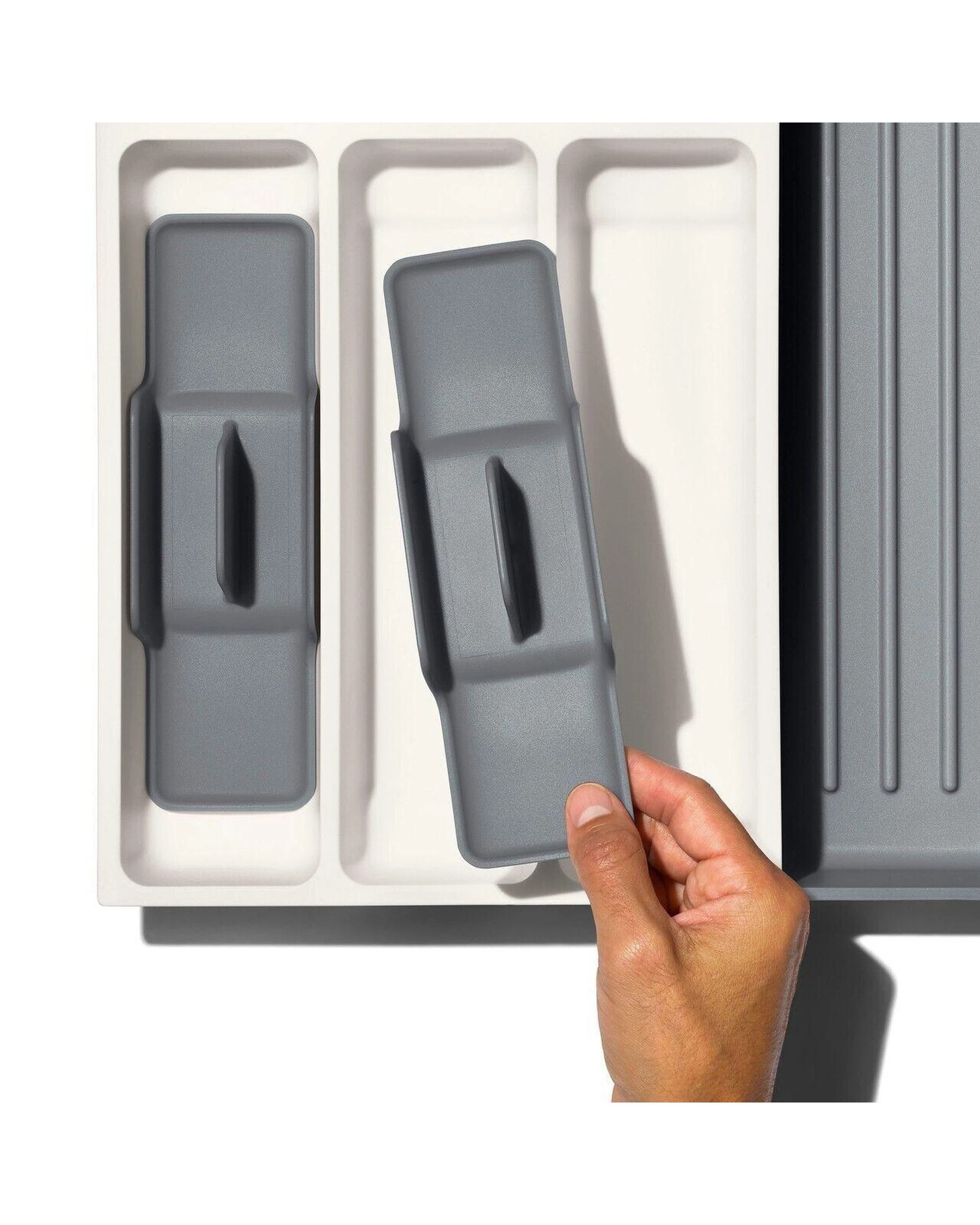 2 OXO Good Grips Expandable Utensil Organiser Cutlery Tray, 2 of 8