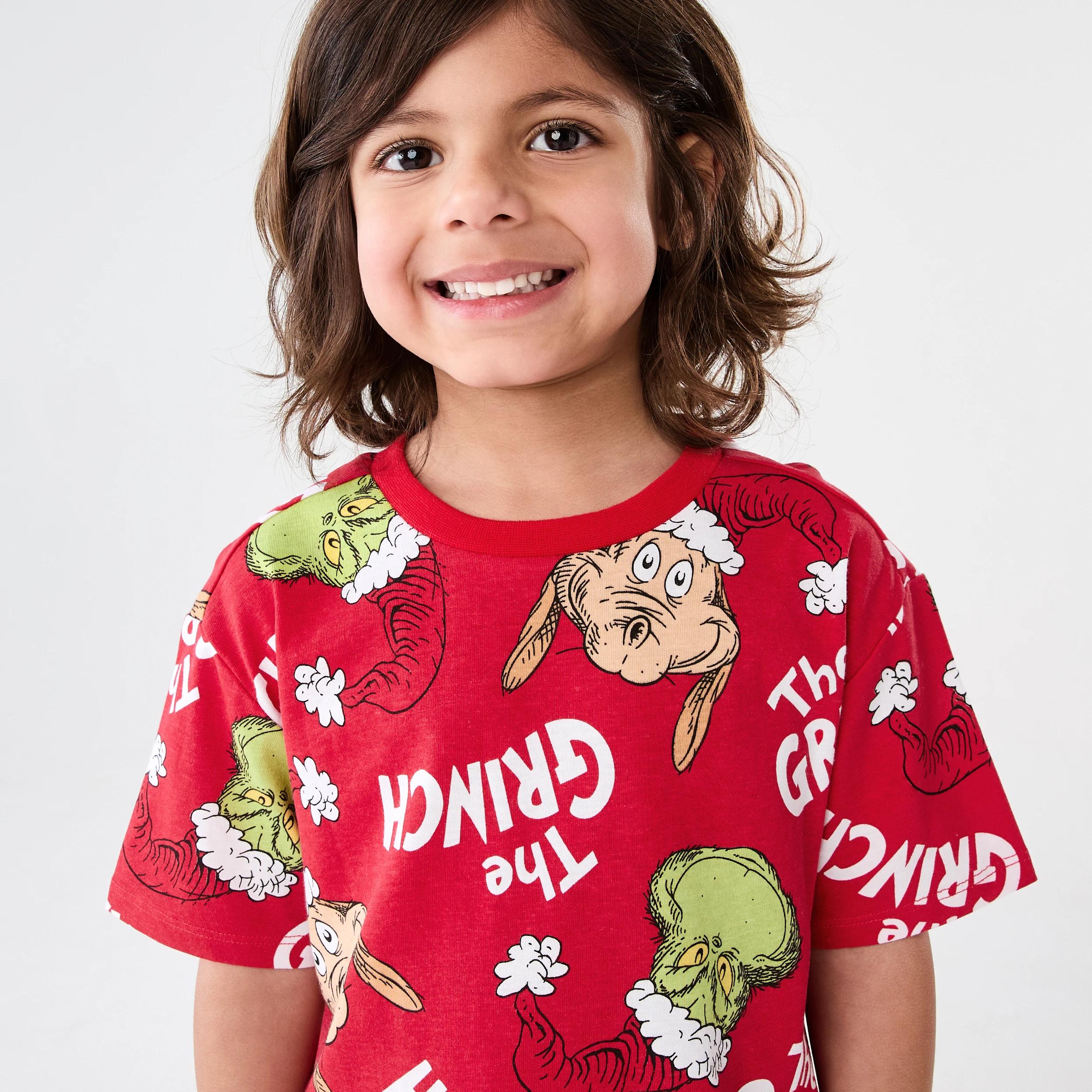 3 The Grinch License Christmas T-shirt GRINCH FAMILY KIDS PRINT AOP, 3 of 7