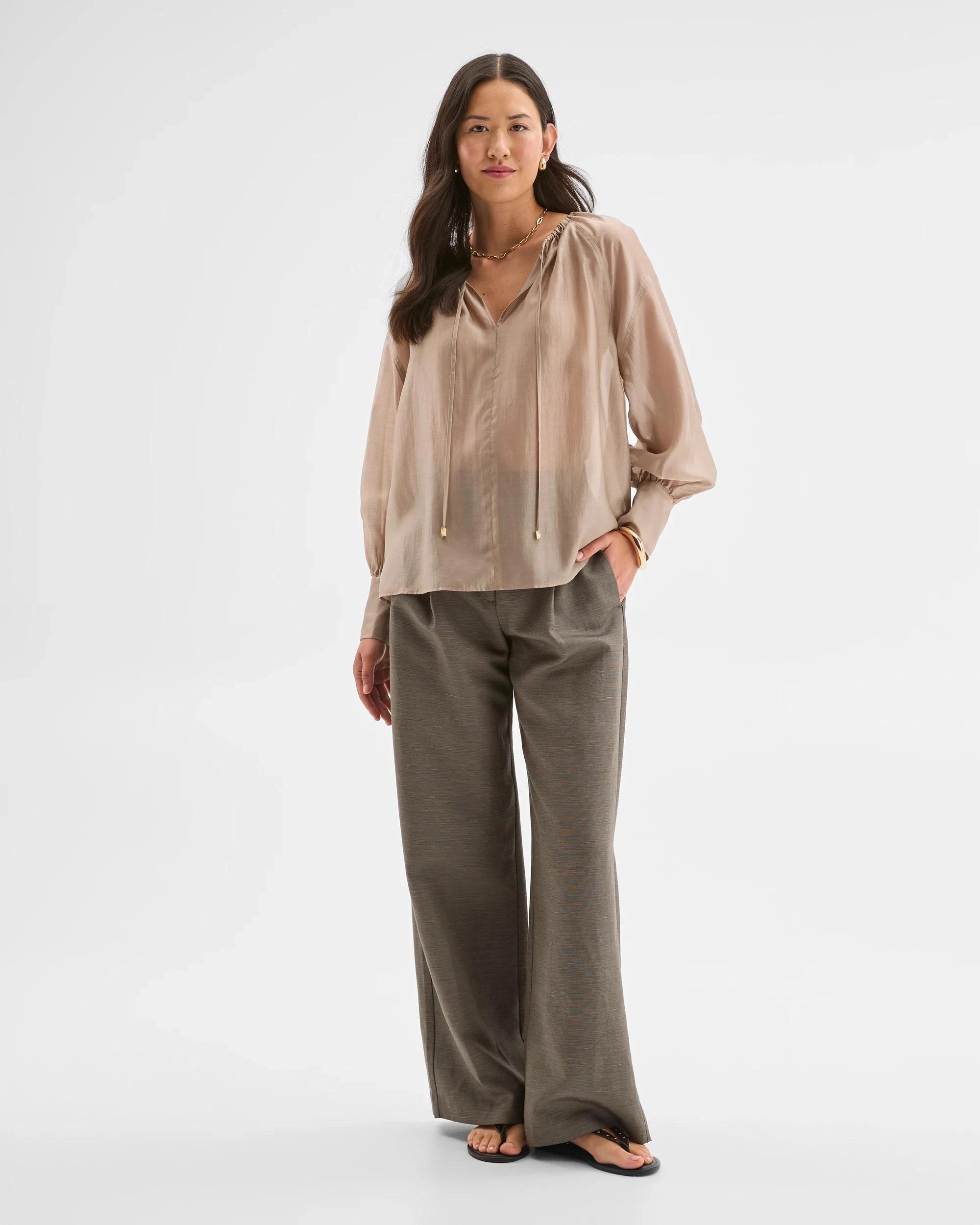 2 Preview Long Sleeve Blouson Blouse WEATHERED TEAK, 2 of 8