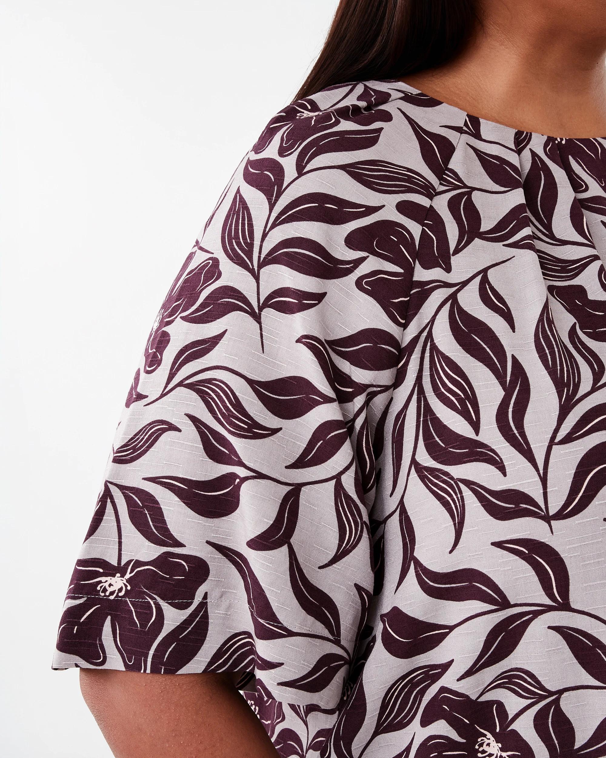 6 Curve Short Sleeve Tuck Top Flrl Small, 6 of 7