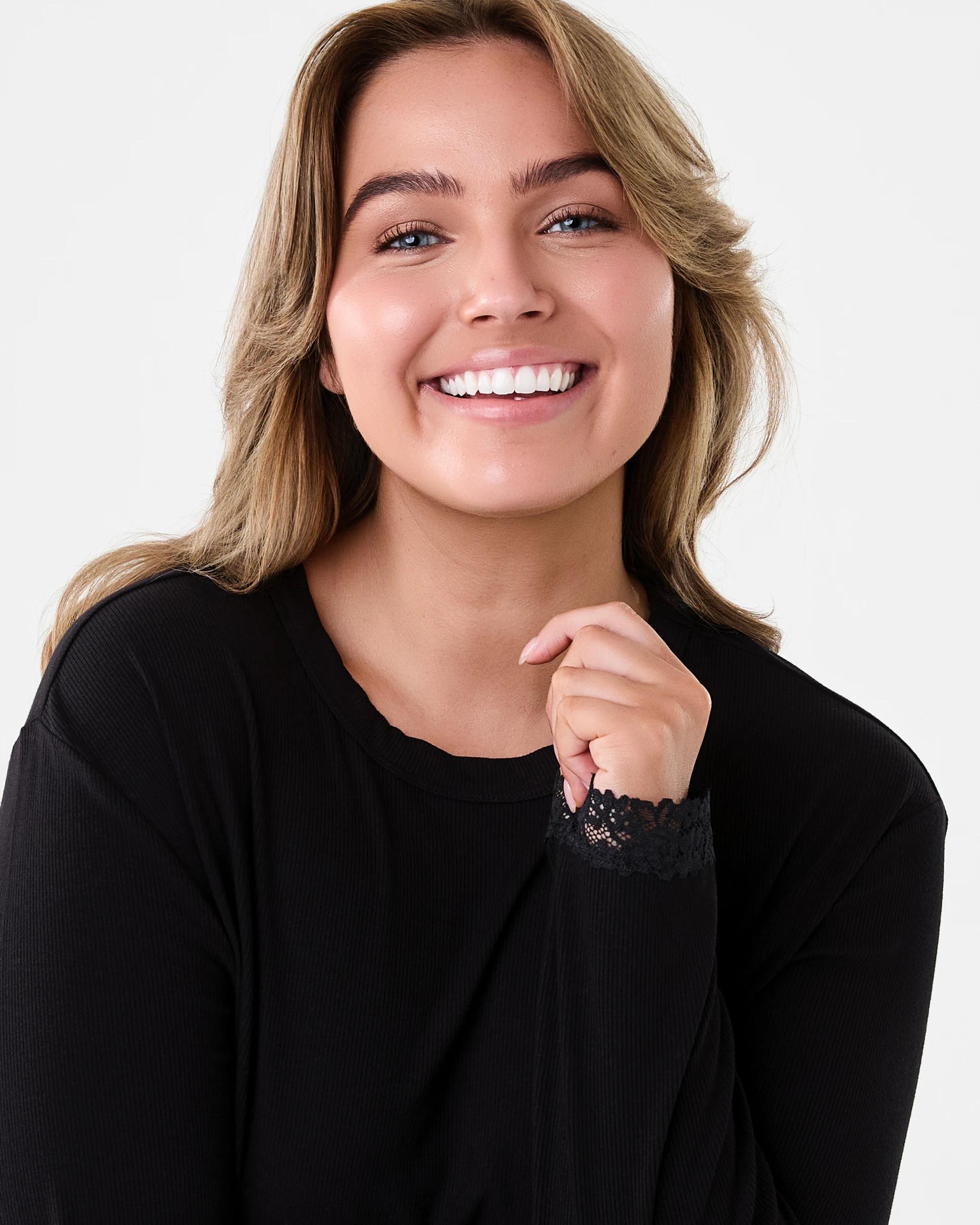 4 Rib Lace Trim Top Black, 4 of 6