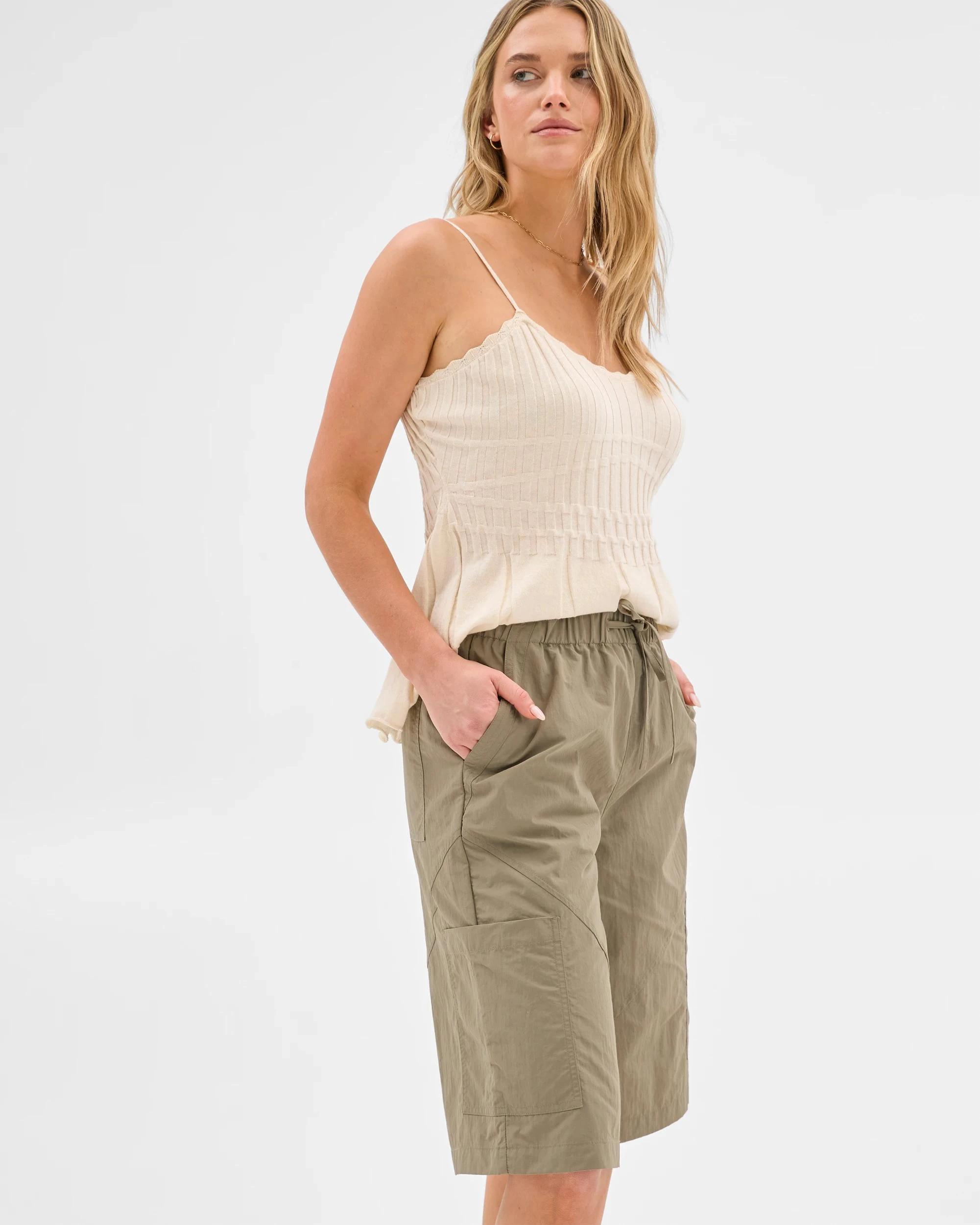 3 Lily Loves Technical Cargo Shorts SMOKEY OLIVE, 3 of 6
