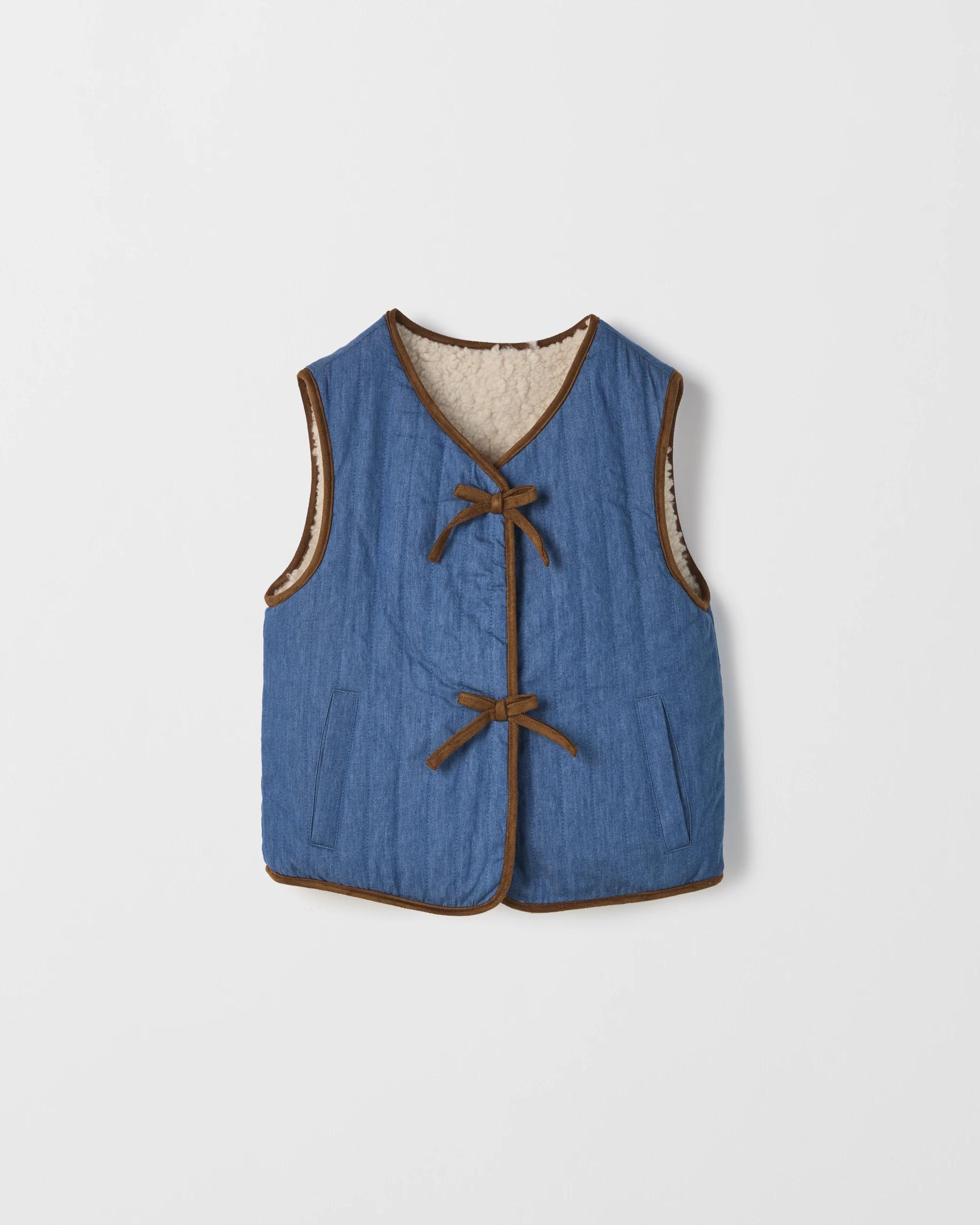7 Target Kids Sleeveless Reversible Vest TEDDY/CHAMBRAY, 7 of 9